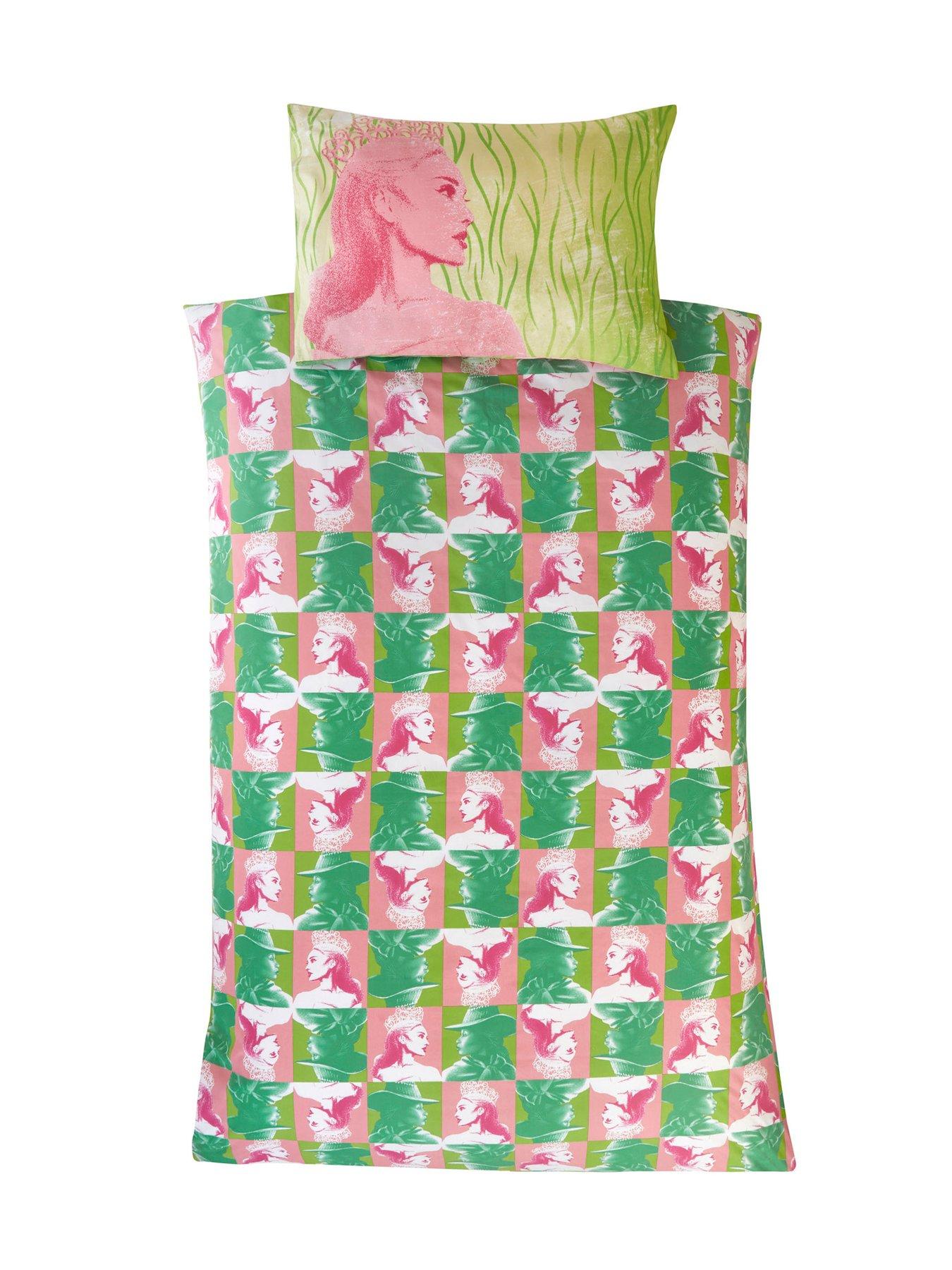 Image 7 of 7 of Wicked Glenda &amp; Elphaba Single Duvet