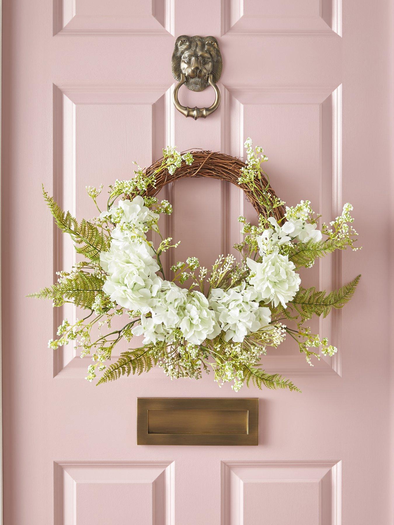 The Very Collection Rattan Wreath with Peonies and Ferns (60cm)