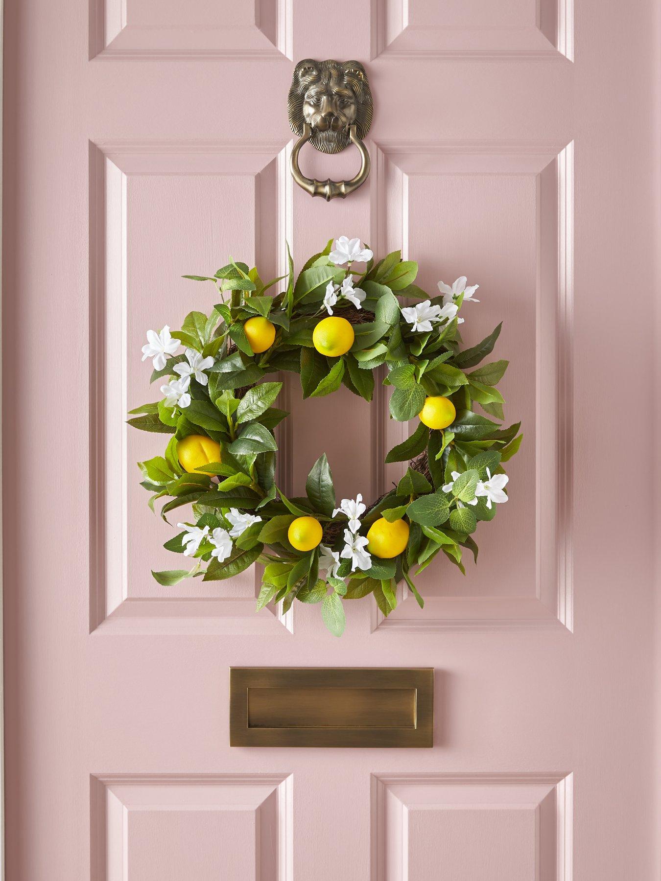 front image of the-very-collection-lemon-wreath