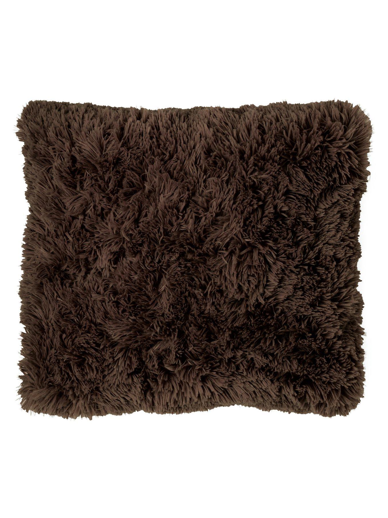 catherine-lansfield-cuddly-cushion