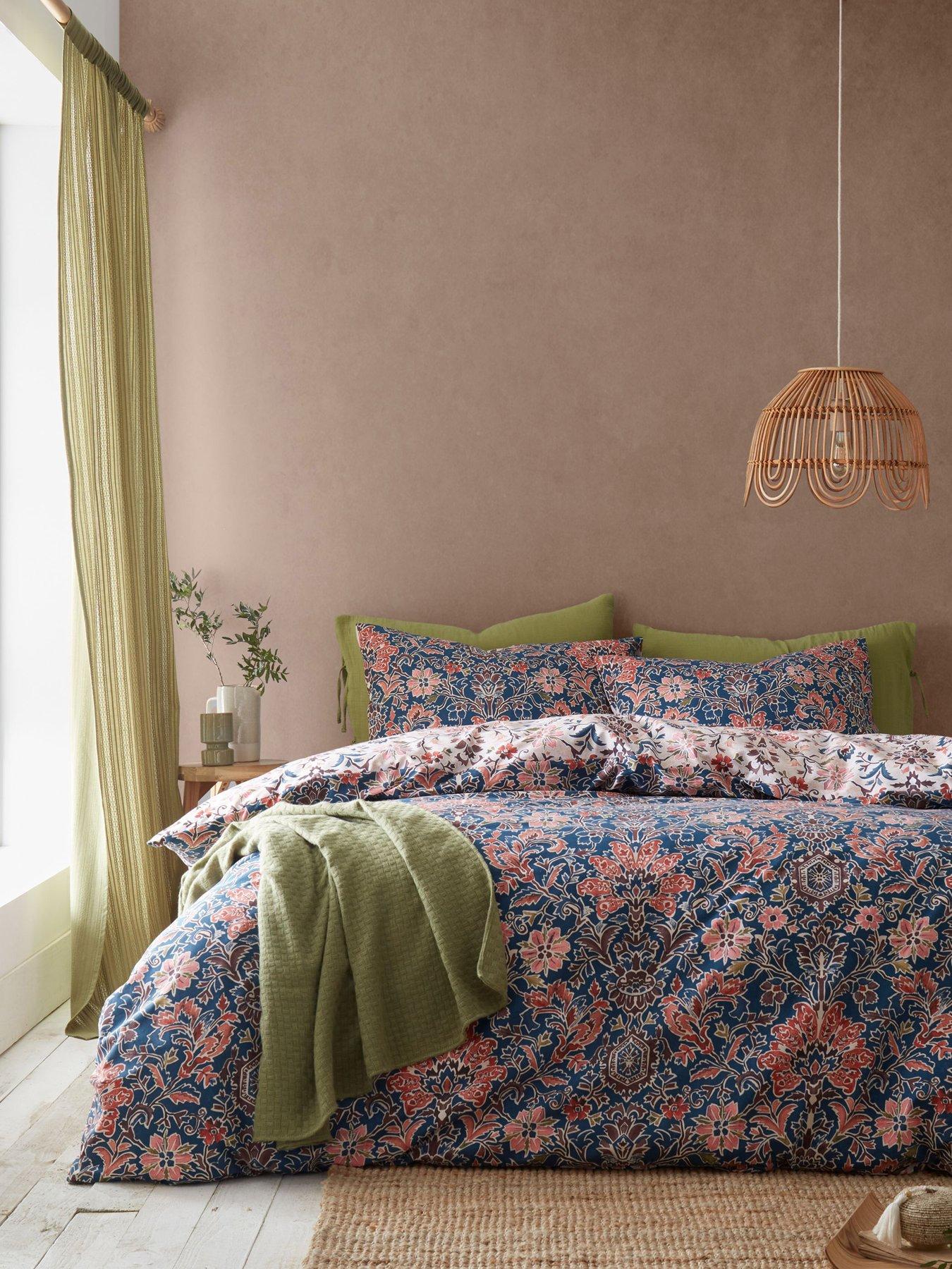 pineapple-elephant-keera-floral-duvet-set