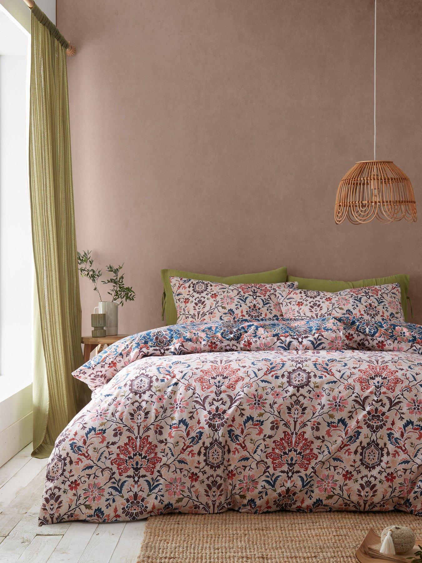  image of pineapple-elephant-keera-floral-duvet-set