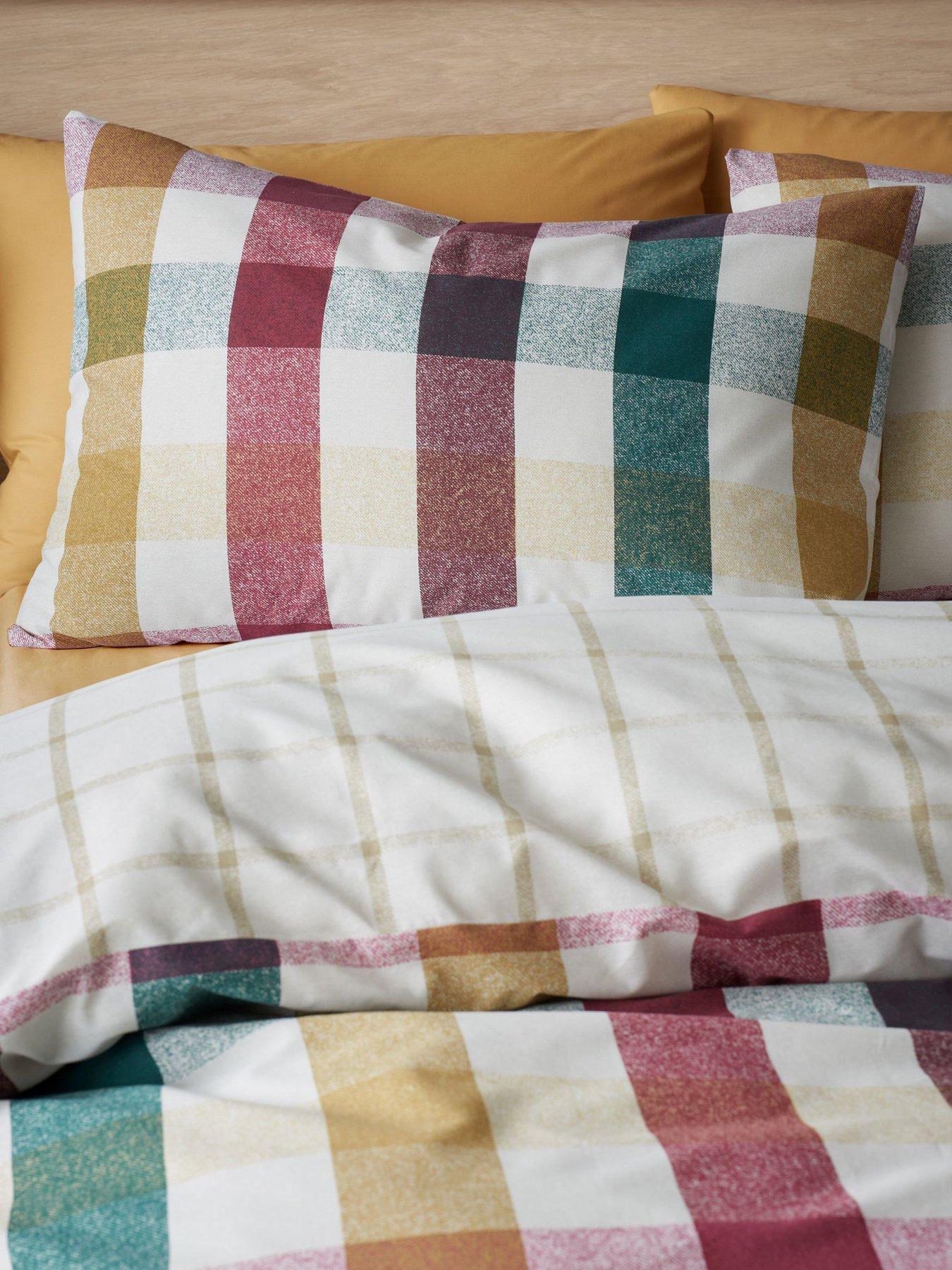 Image 5 of 6 of Catherine Lansfield Autumn Check Duvet Set - Plum