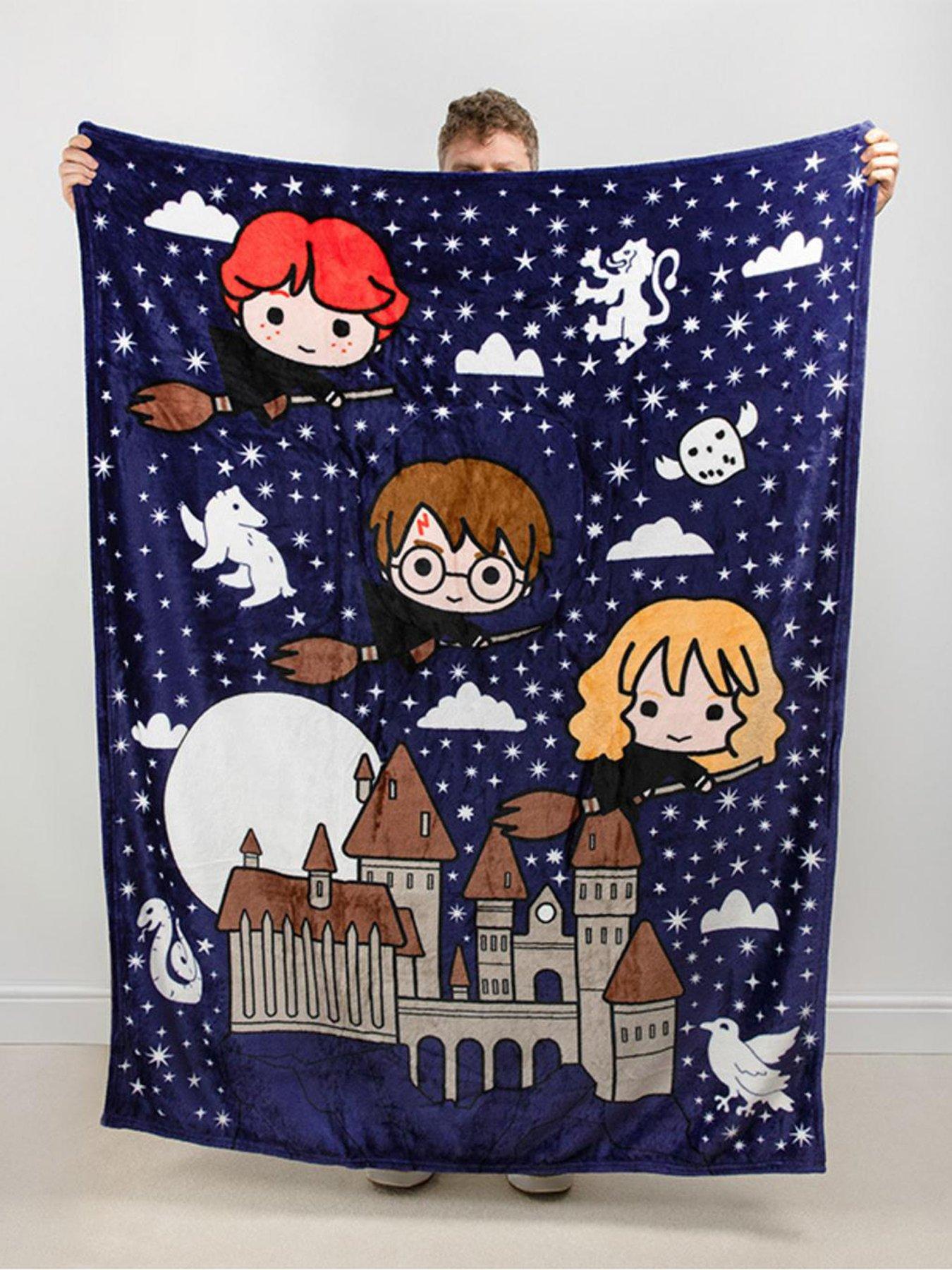 Image 4 of 6 of Harry Potter 2-in-1 Cushion Blanket