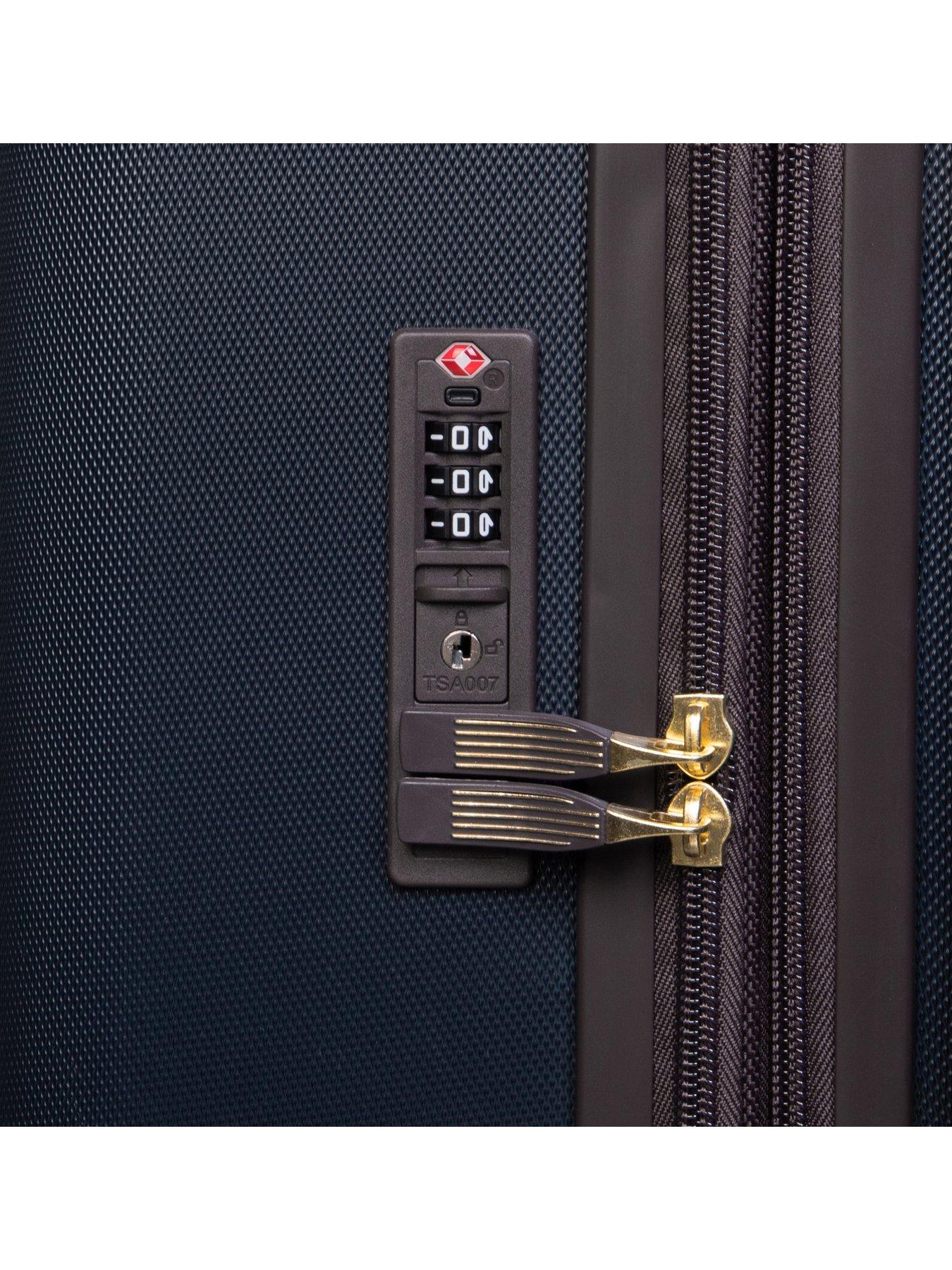  image of it-luggage-superiority-blueberry-cabin-suitcase