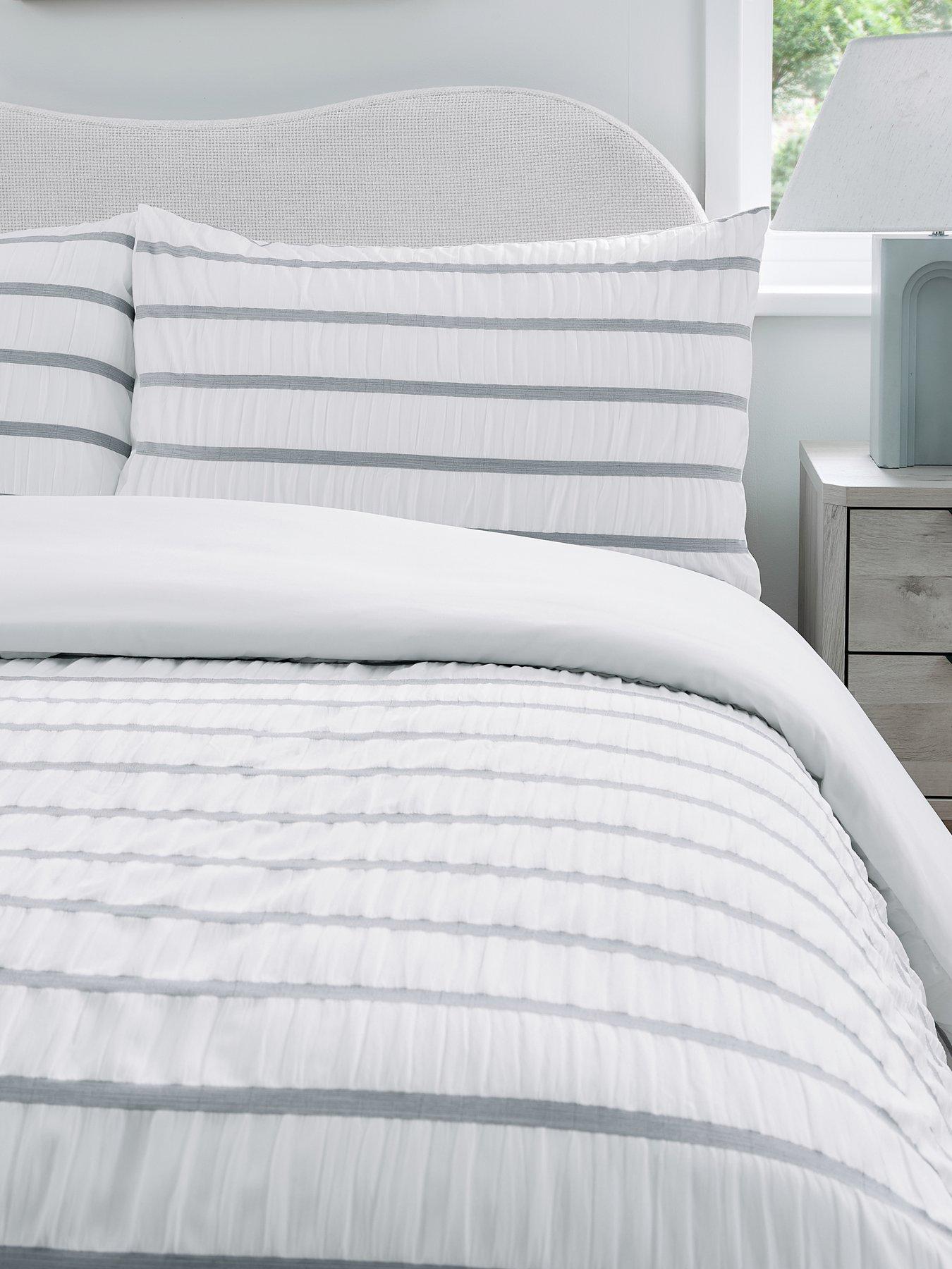 Image 3 of 5 of Very Home Coastal Seersucker Duvet Cover Set