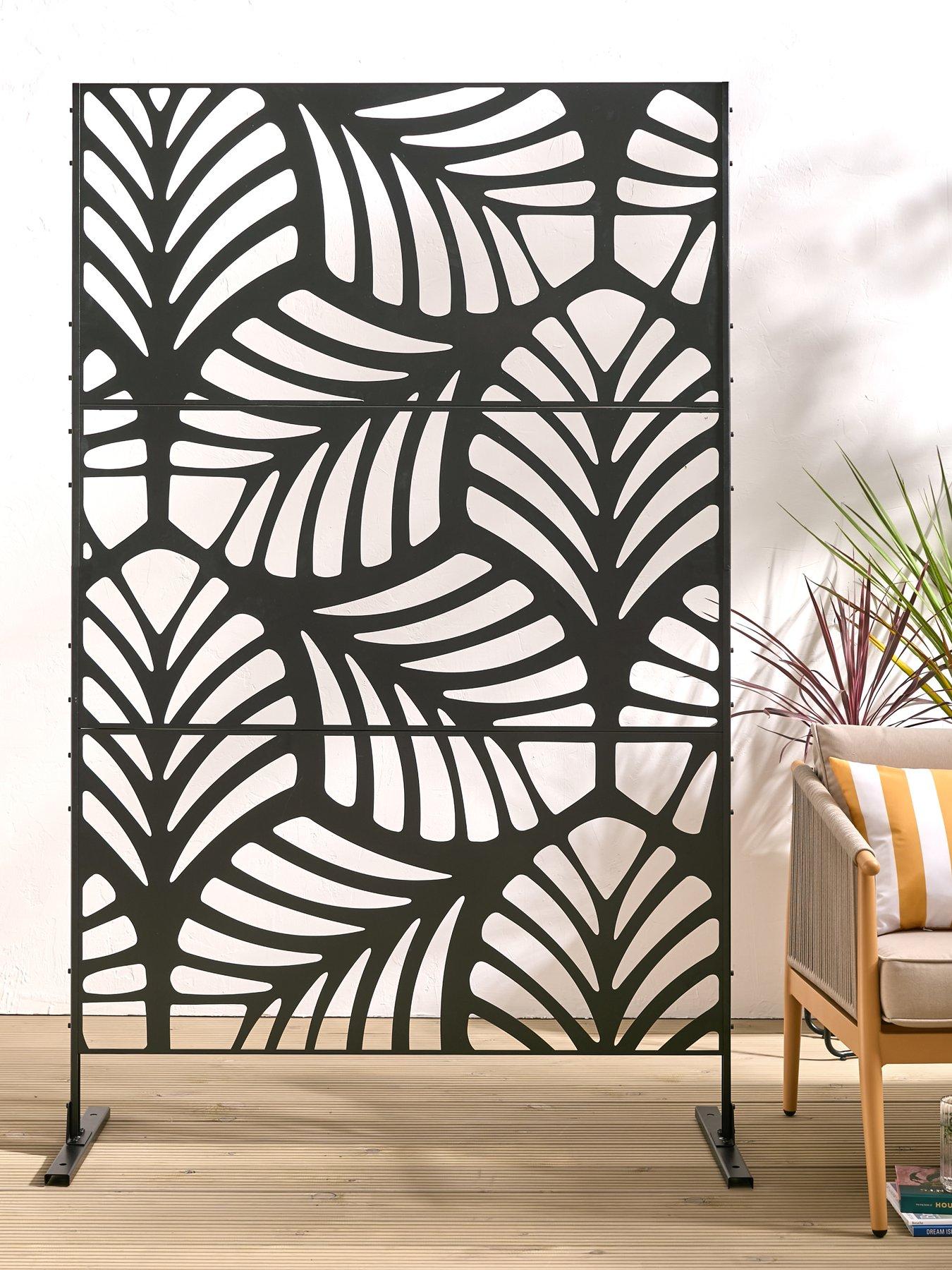 The Very Collection Vertical Leaf Metal Garden Screen (Free Standing - 3 Sheets)