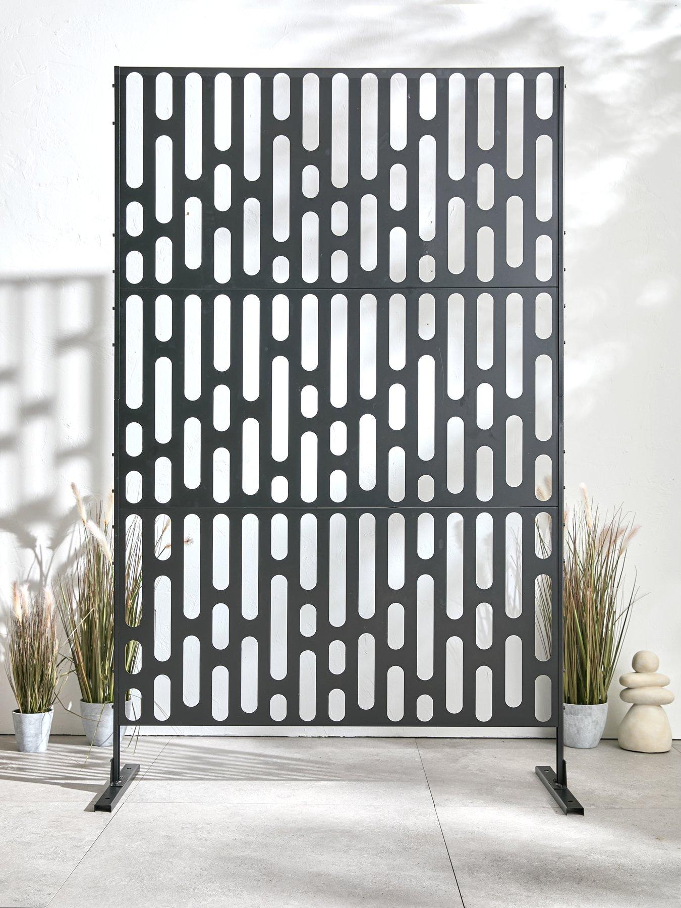undefined Vertical Metal Garden Screen Linear - Free Standing