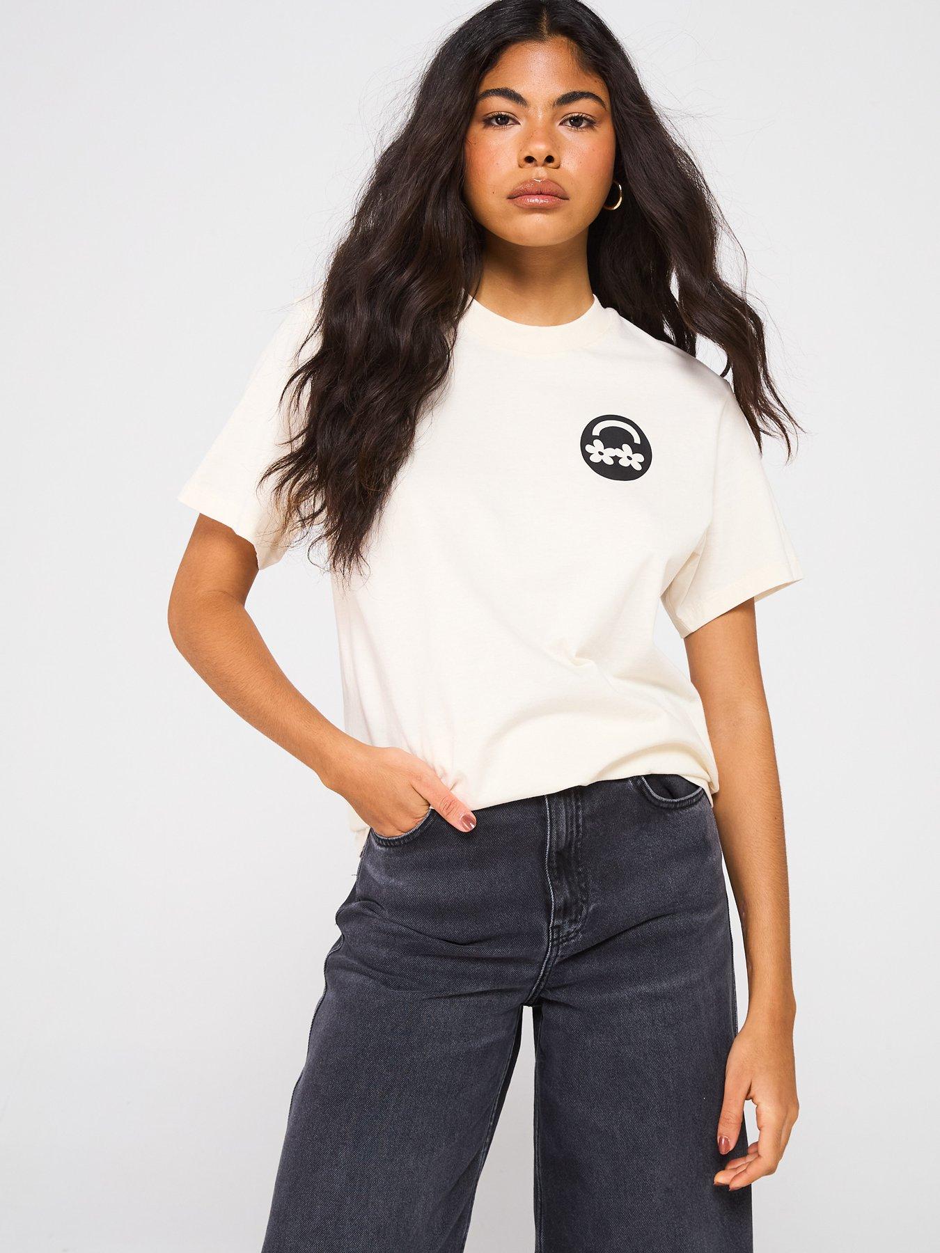  image of hugo-vintage-logo-t-shirt-open-white