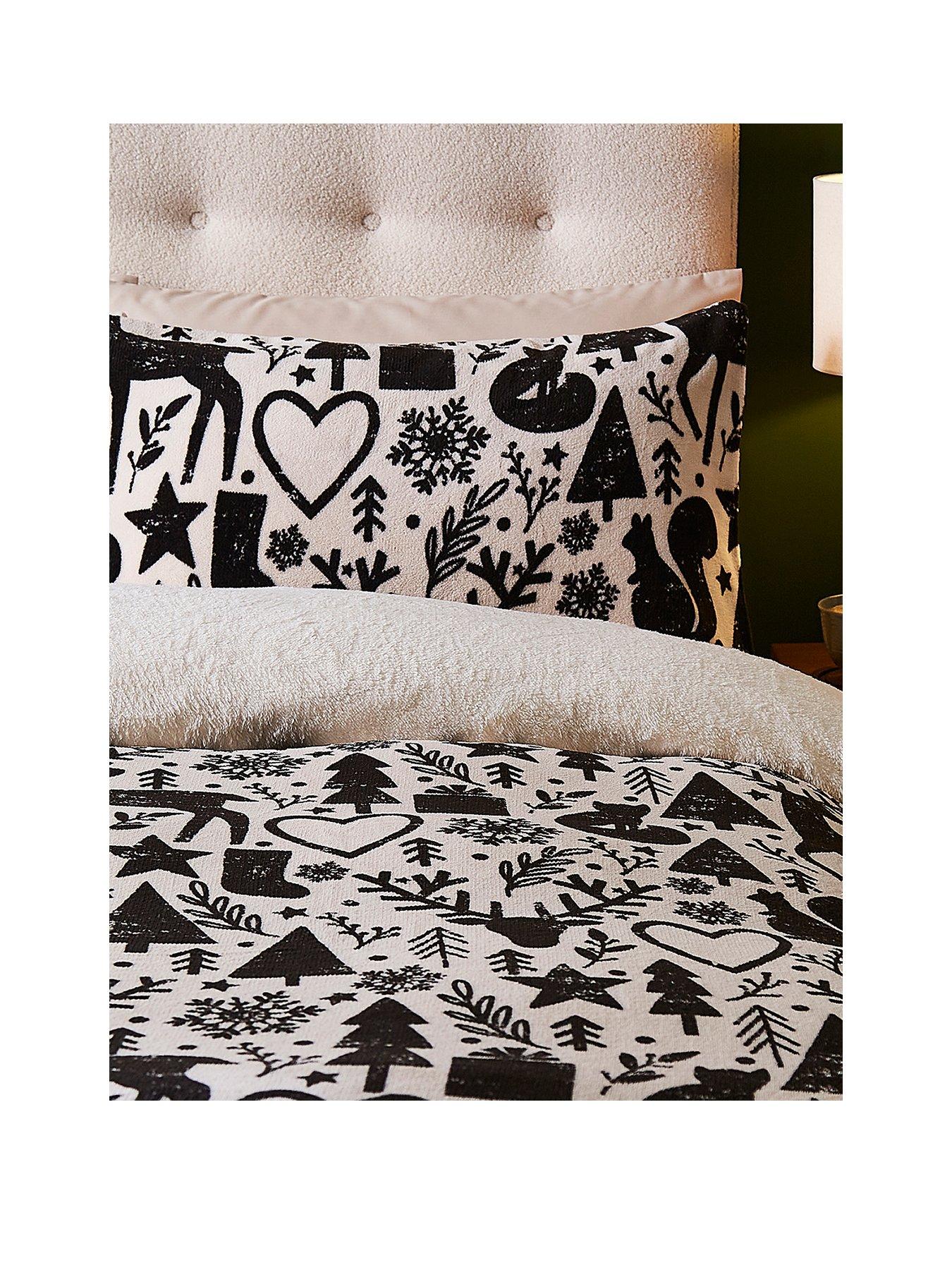  image of silentnight-printed-christmas-fleece-duvet-set-king-multi