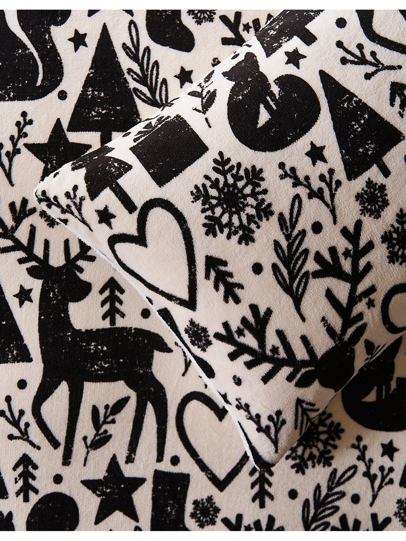  image of silentnight-printed-christmas-fleece-duvet-set-king-multi