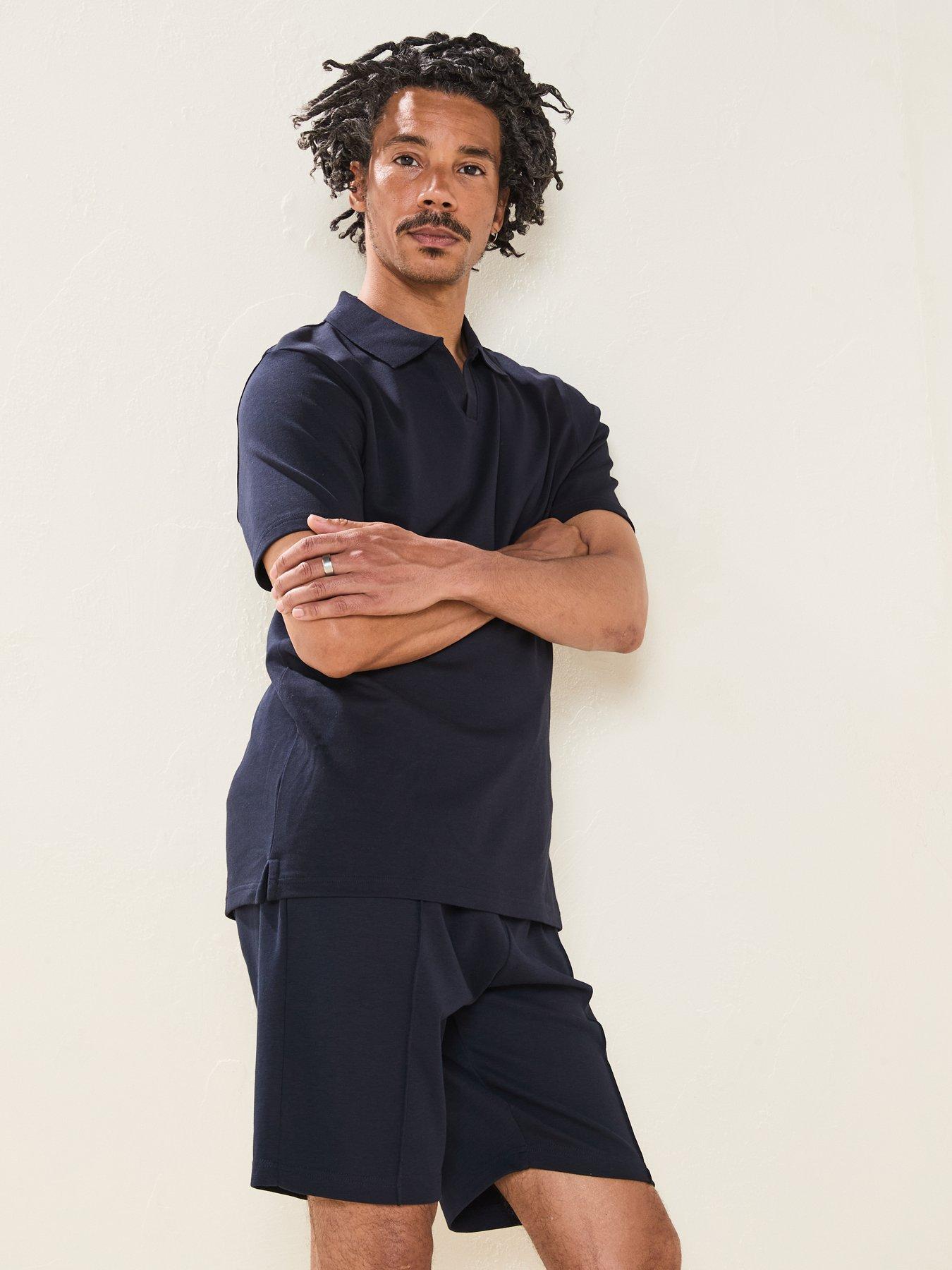  image of very-man-interlock-pleated-shorts-navy