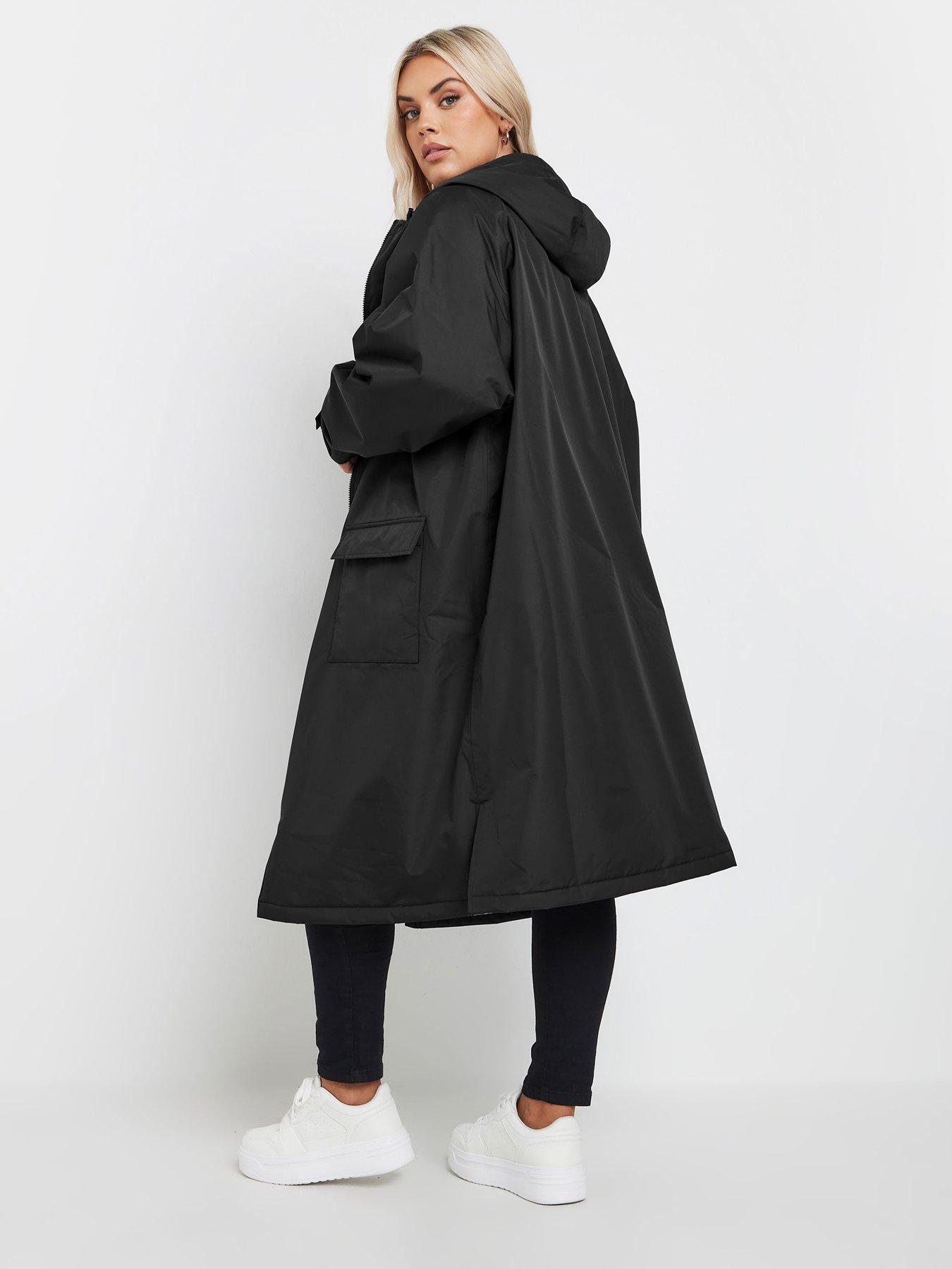  image of yours-curve-waterproof-changing-robe-black