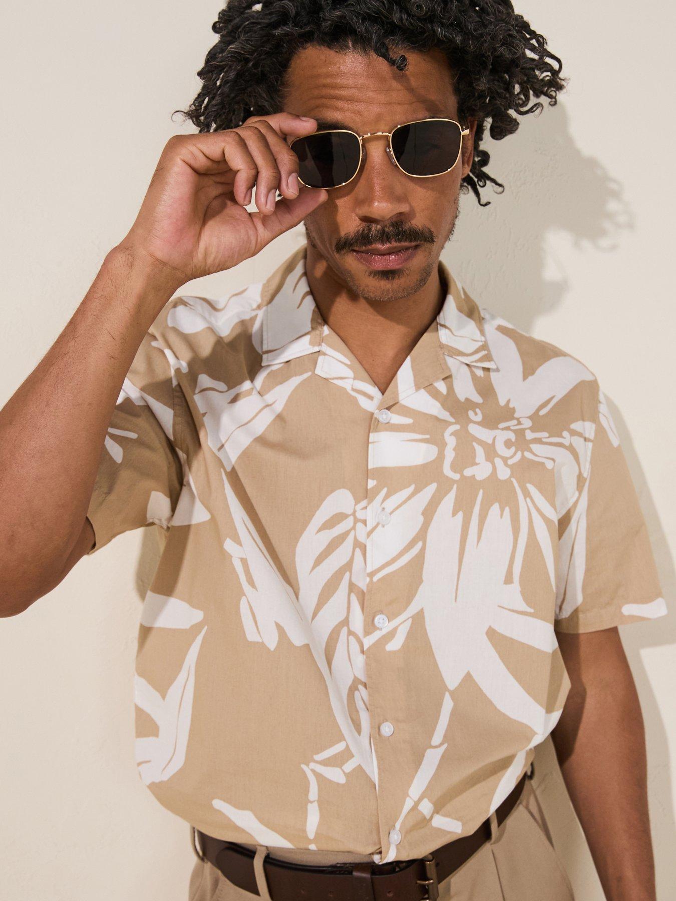 undefined Short Sleeve Revere Leaf Print Shirt - Cream