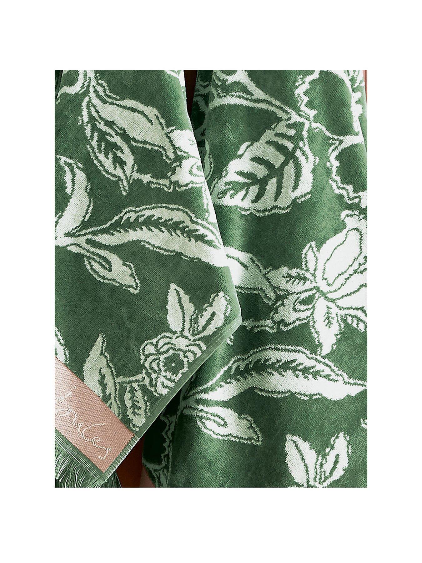 image of joules-juliette-100-cotton-bath-sheet-green