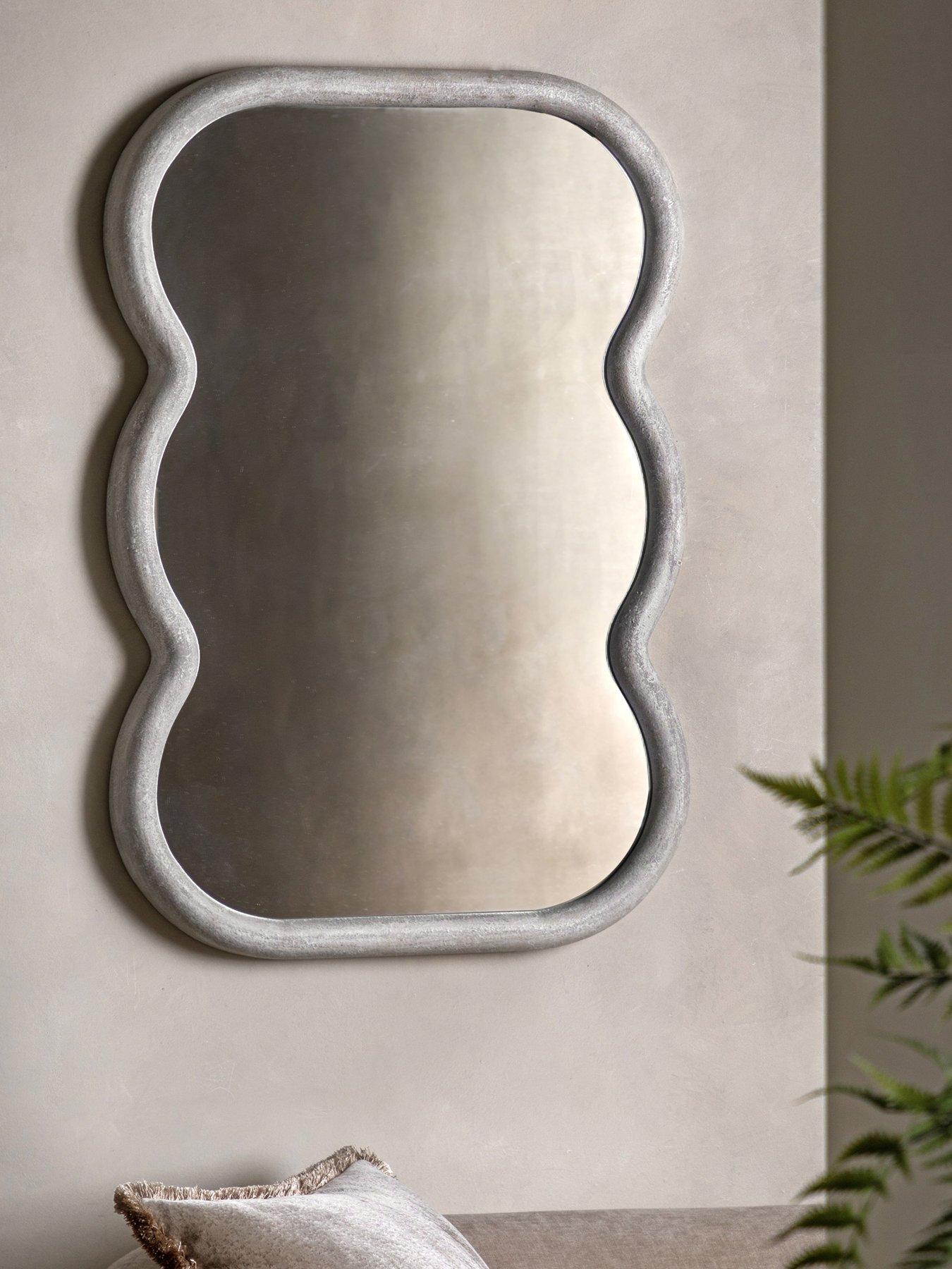 Gallery Direct Como Curved Mirror – 62 x 90 cm
