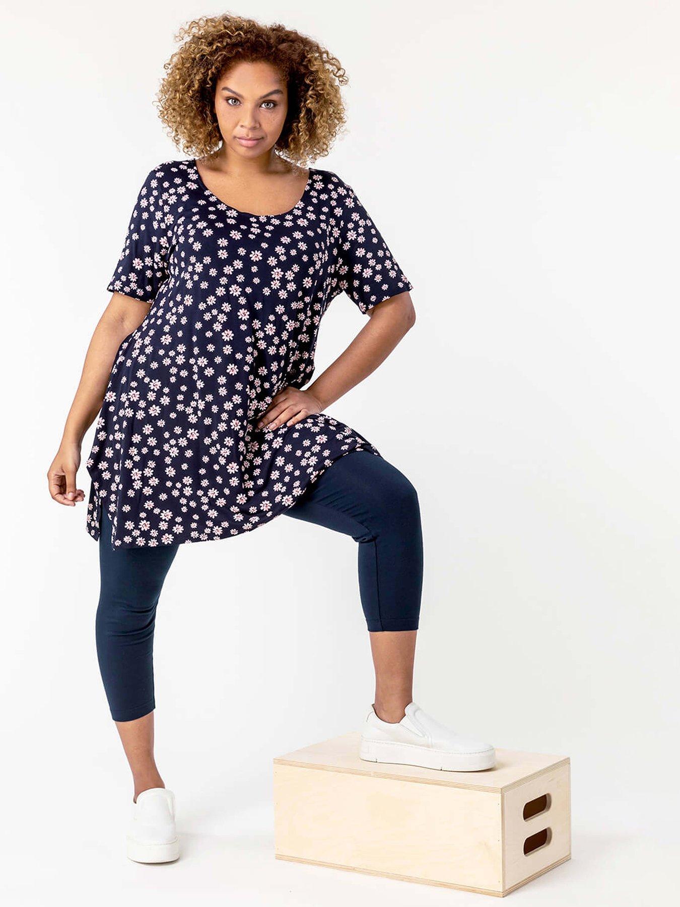  image of roman-curve-plain-cropped-leggings-navy