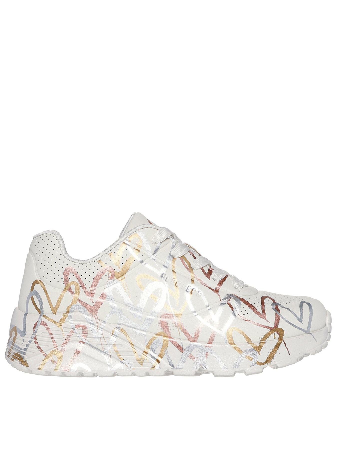 skechers-james-goldcrown-metallic-graffiti-heart-design-lace-up-fashion-sneakers-natural