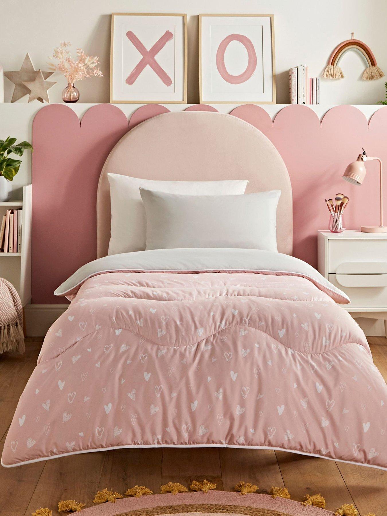 undefined Dreamy Hearts 10.5 Tog Coverless Quilt and Pillowcase Set