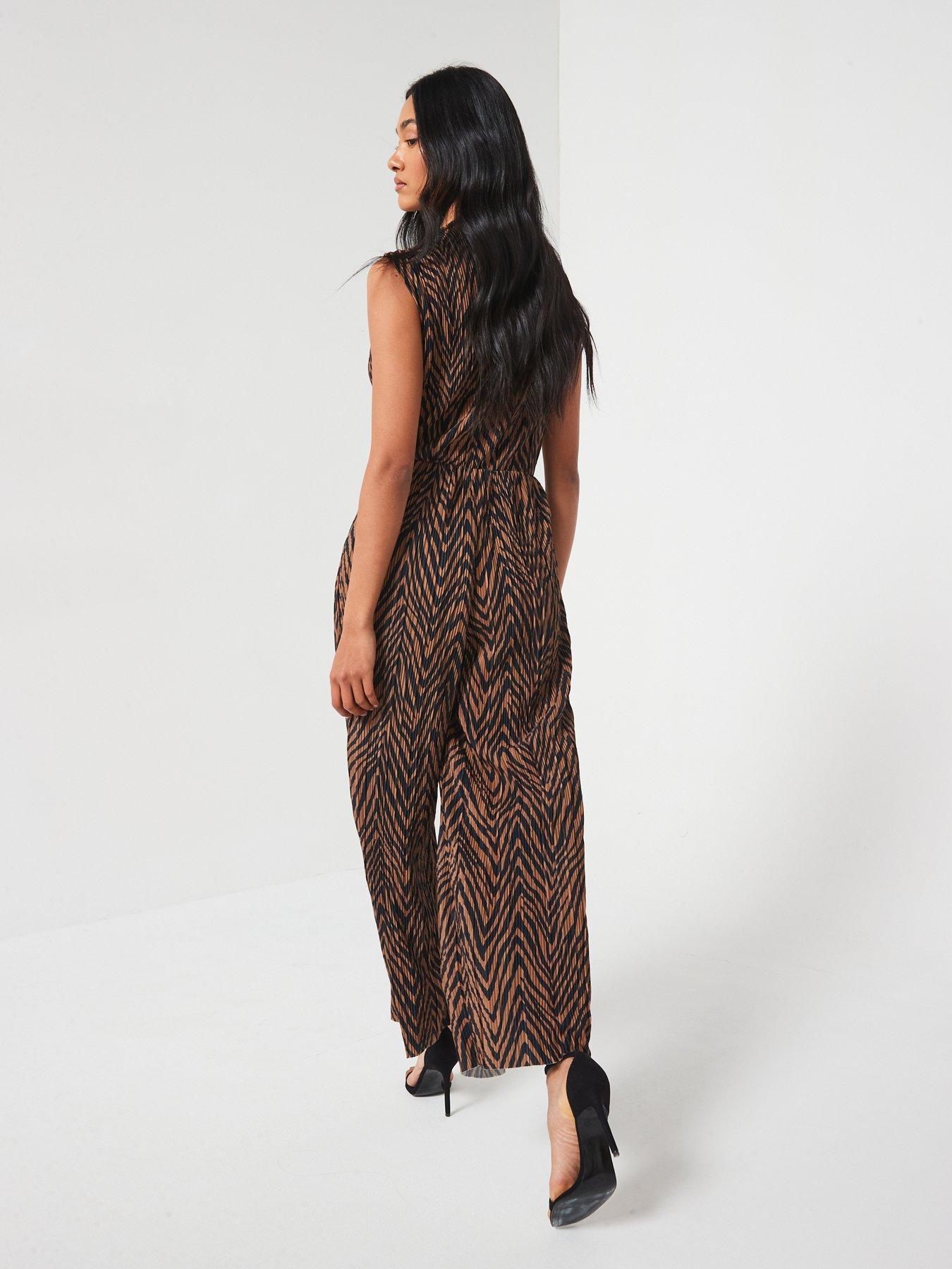 Image 2 of 5 of Vero Moda Printed Plisse Jumpsuit - Multi
