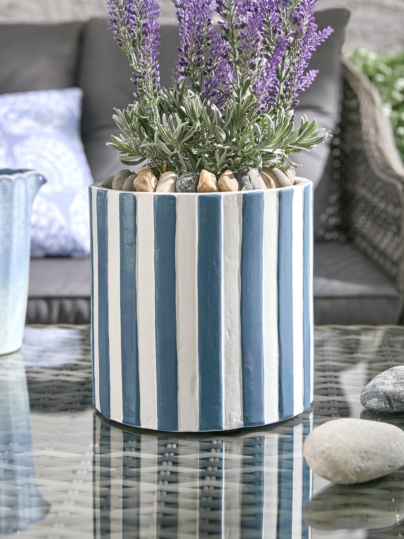 front image of the-very-collection-striped-pot--nbsp20cm