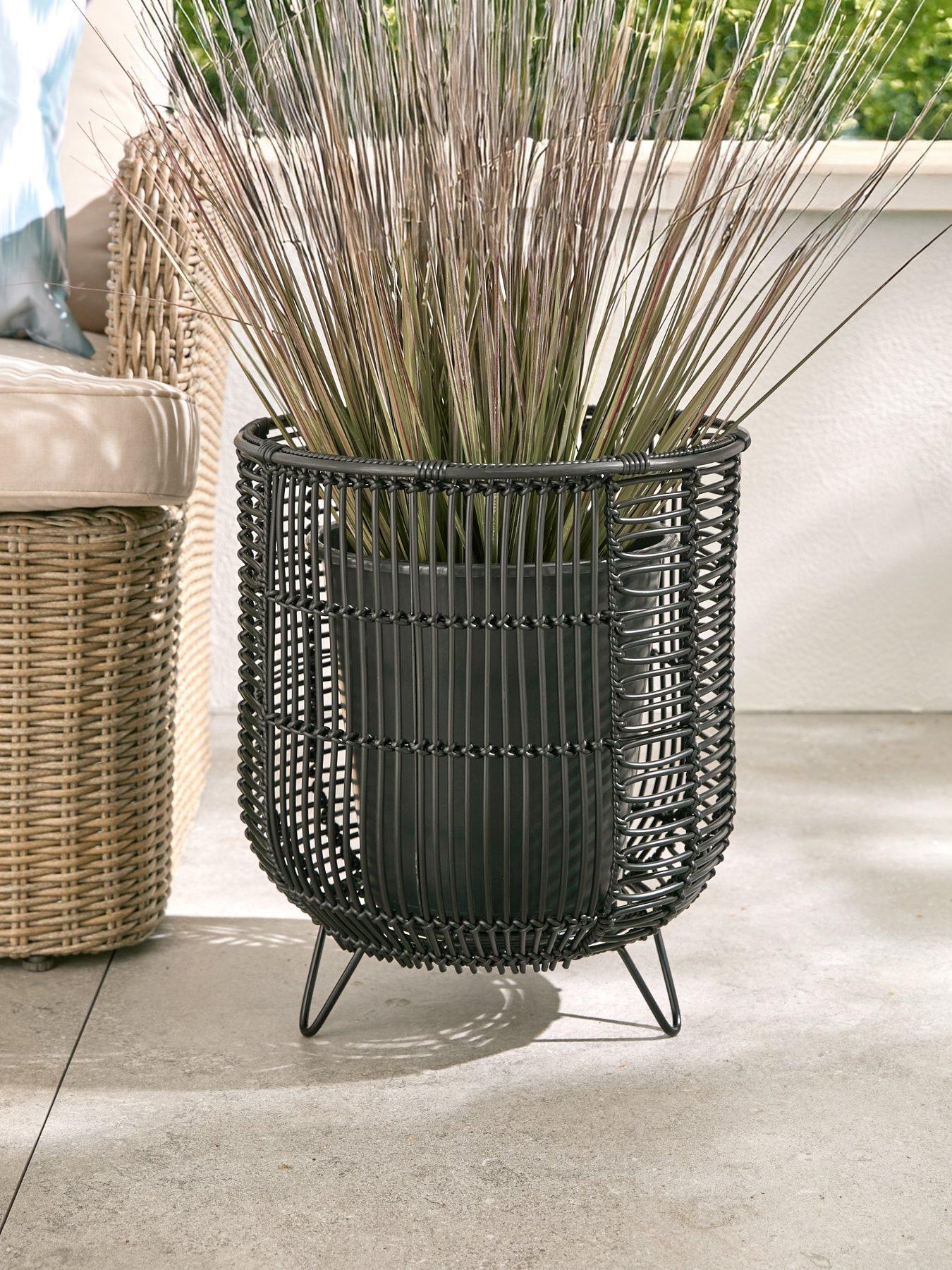 undefined black planter