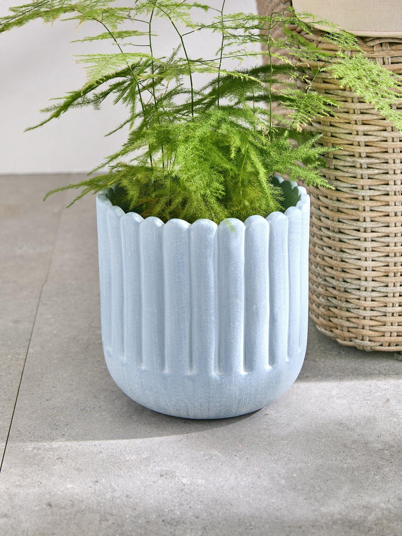 Very Home Scalloped Planter