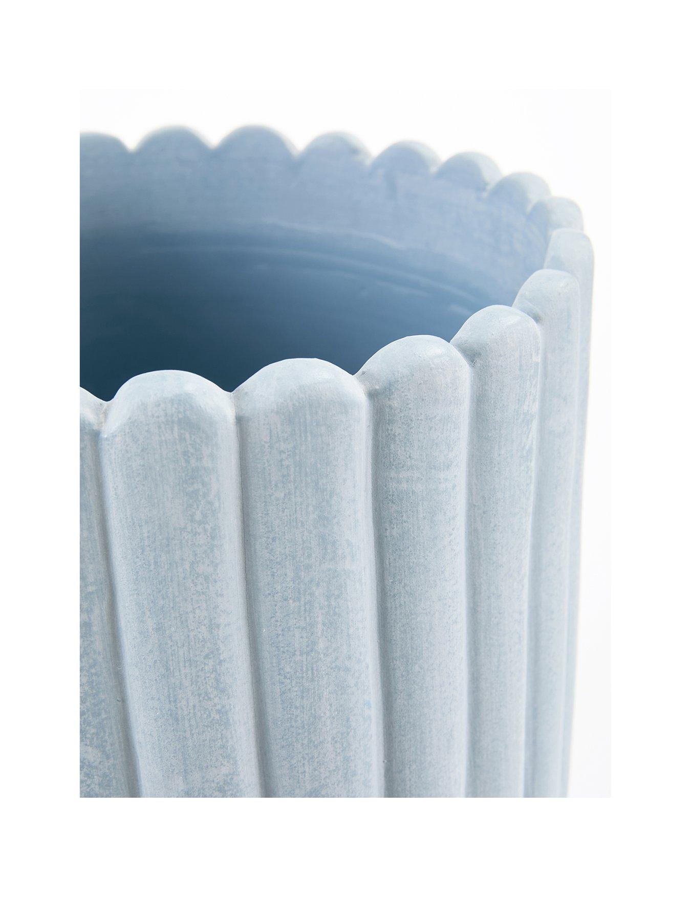 Image 3 of 4 of The Very Collection Scalloped Planter