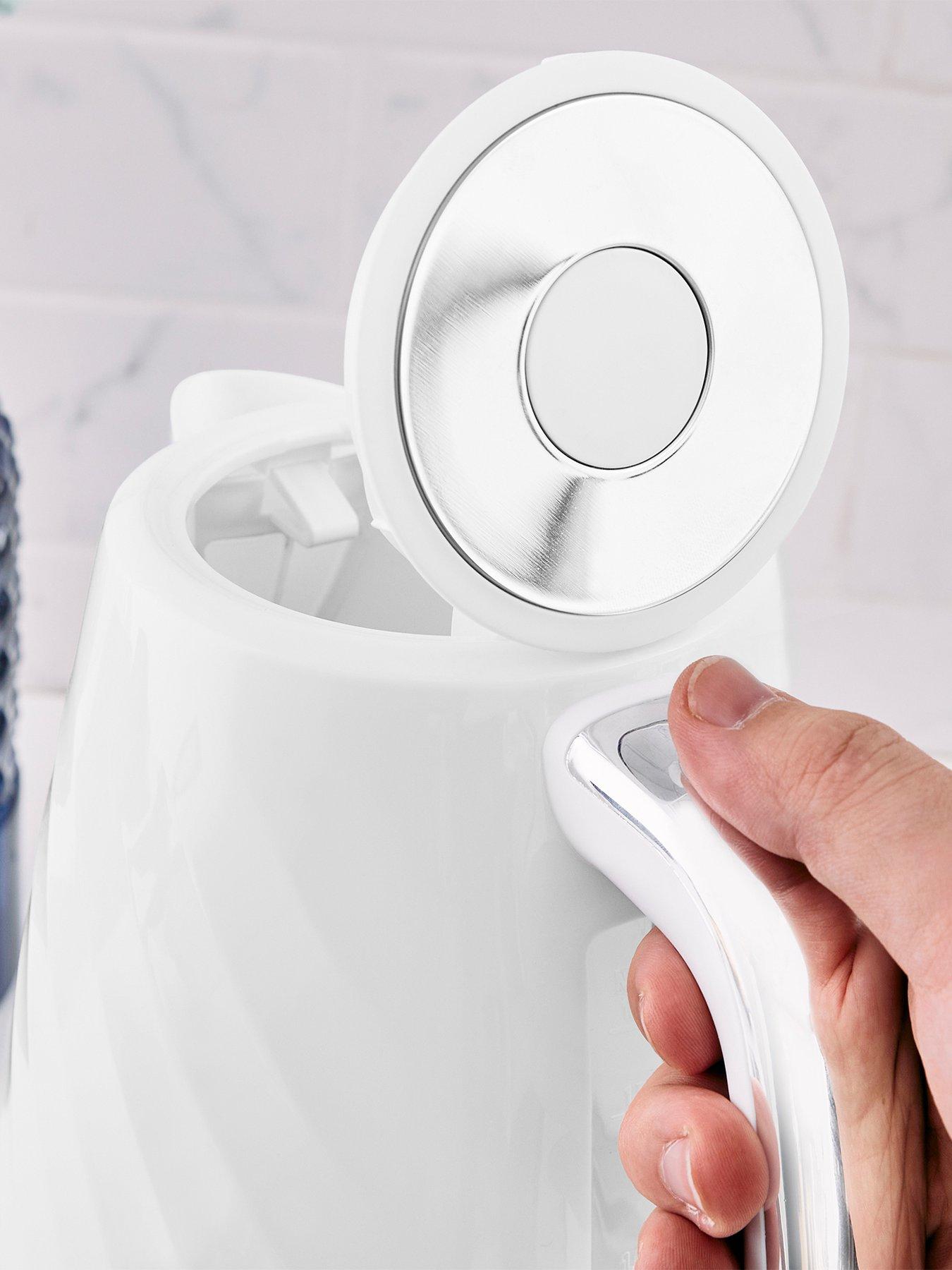  image of swan-windsor-17l-textured-kettle--nbspwhite