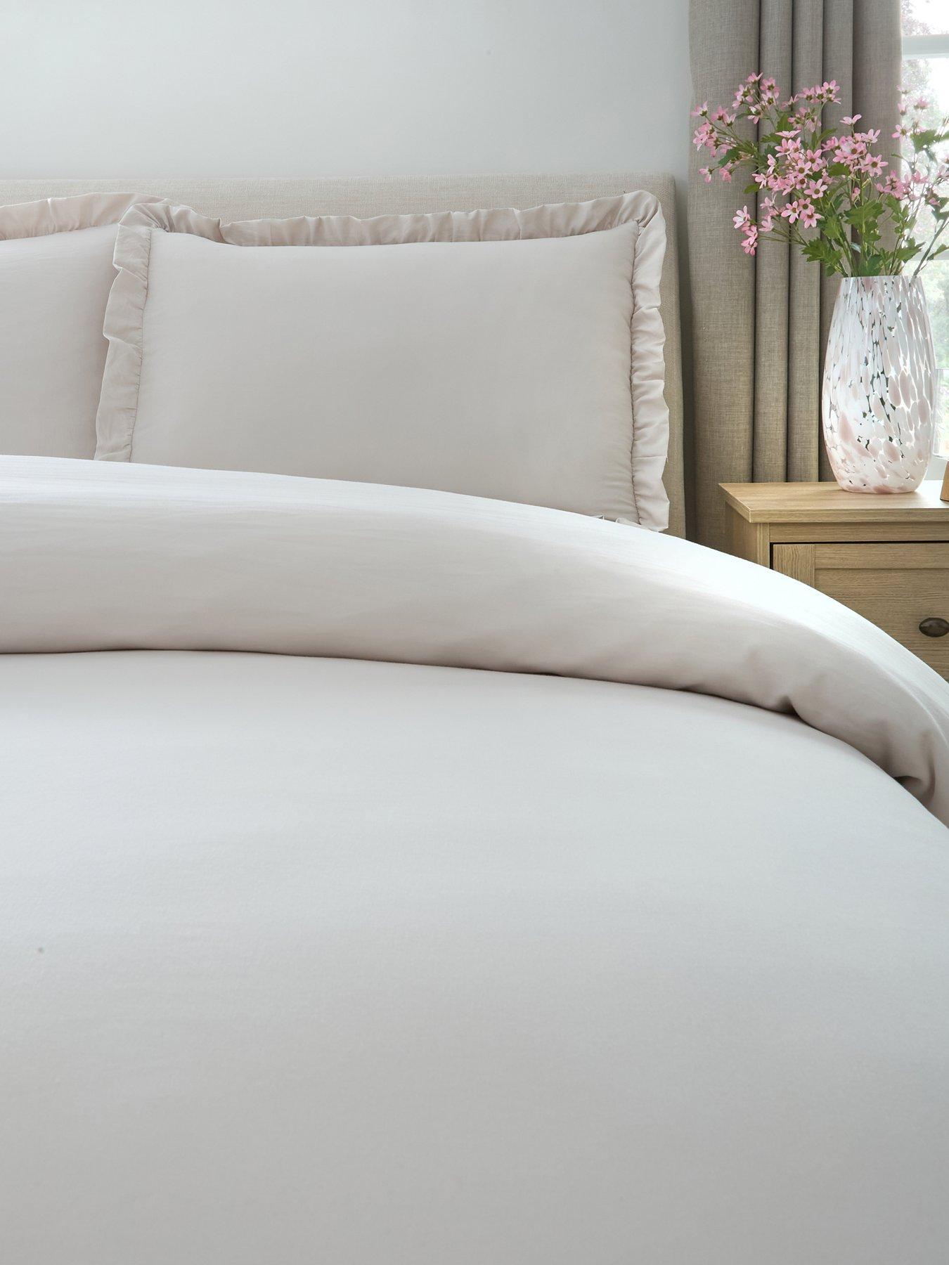 Image 3 of 5 of The Very Collection Ruffle Edge Duvet Cover Set