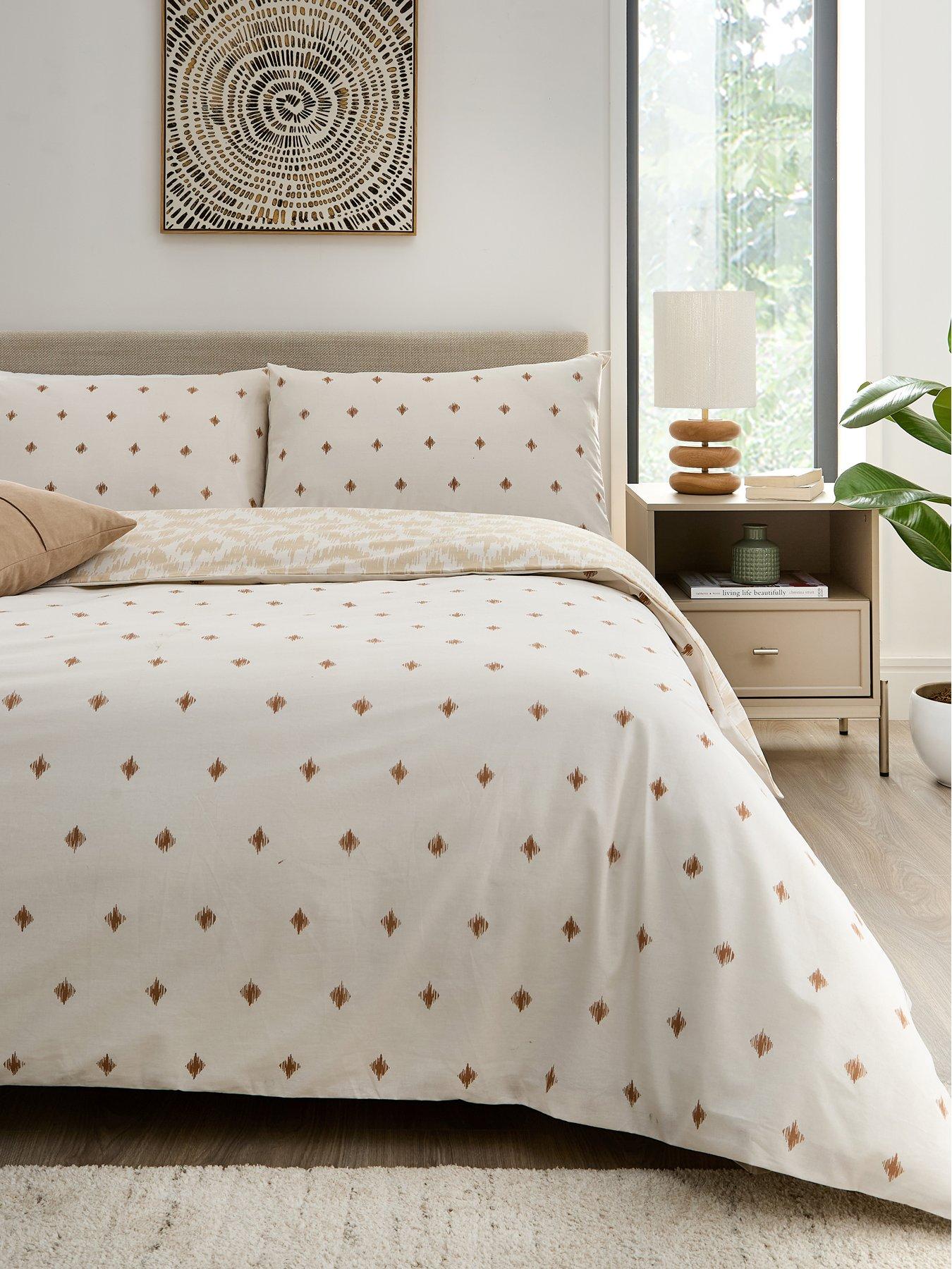 very-home-golden-hour-ditsy-ikat-print-duvet-cover-set