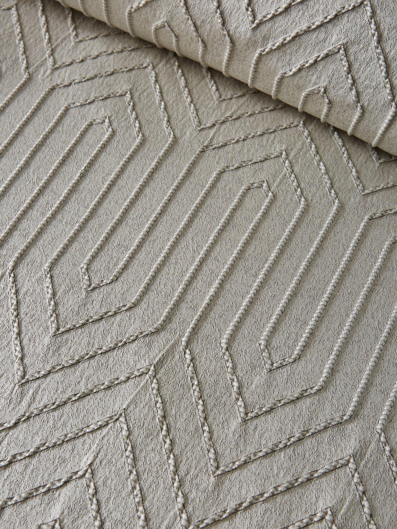 Image 4 of 6 of The Very Collection Milan 3D Jacquard Duvet Cover Set