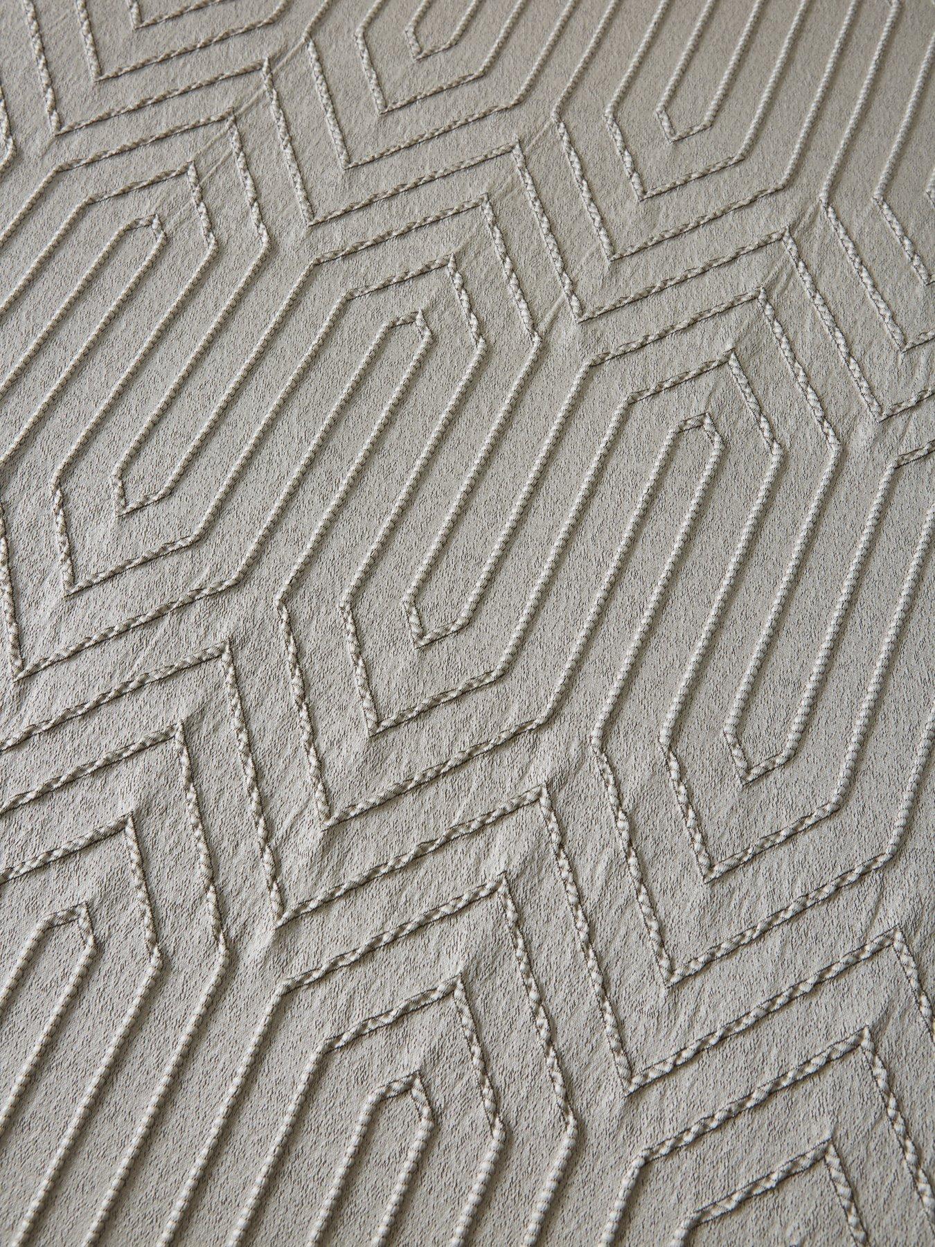 Image 5 of 6 of The Very Collection Milan 3D Jacquard Duvet Cover Set