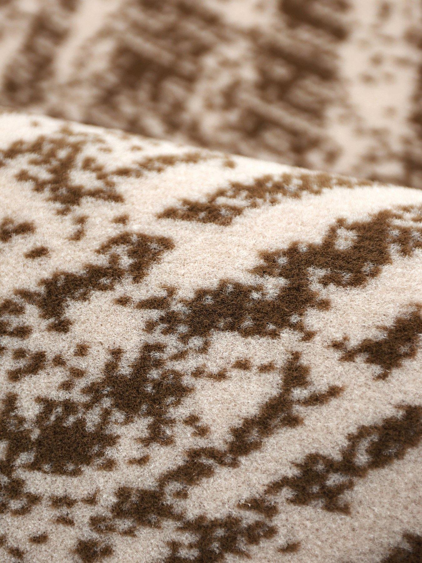 Image 3 of 4 of Very Home Maestro Fingerprints Rug - Natural