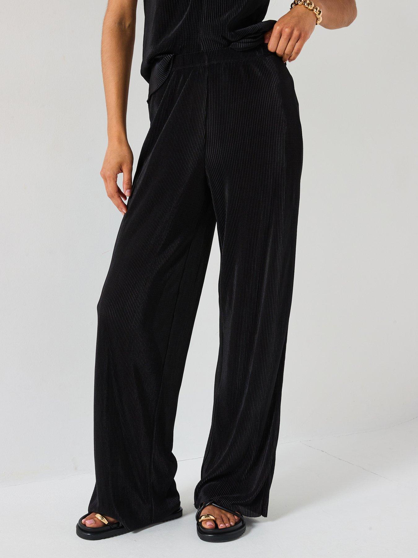 undefined Plisee Bottom - Black
