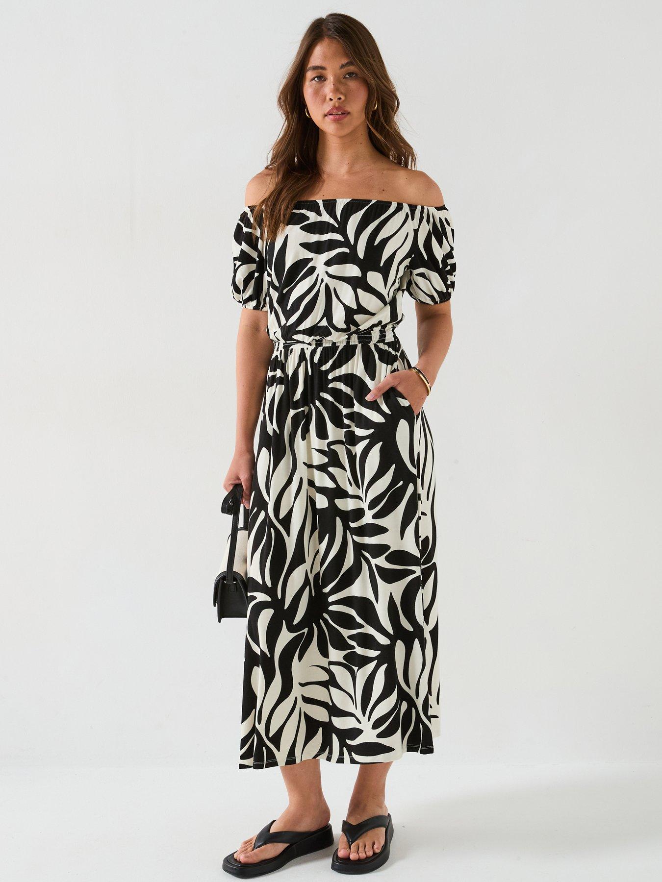 everyday-bardot-tiered-midaxi-dress-mono-palm-print