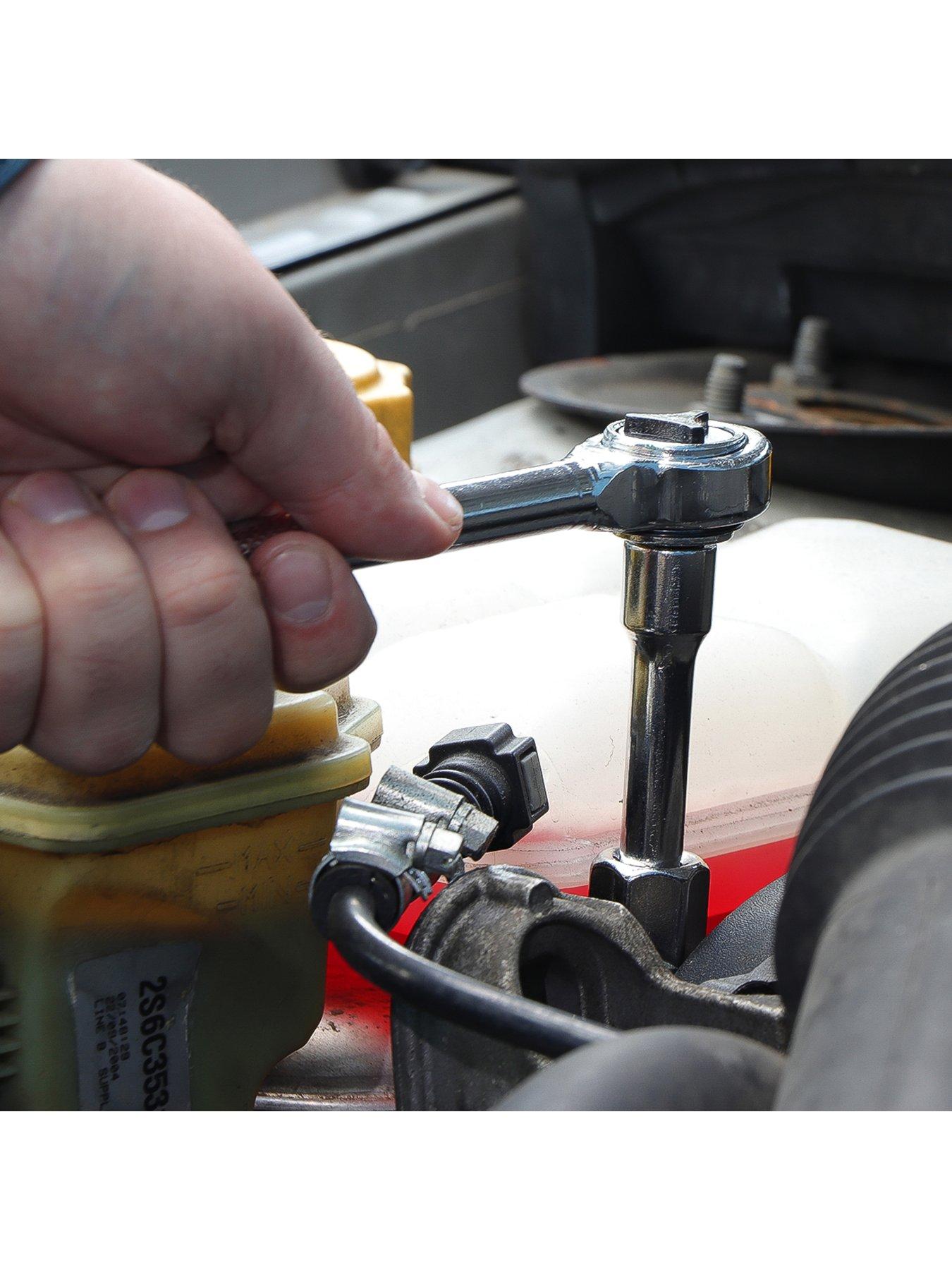 Image 4 of 6 of Streetwize 52-piece Steel Socket Set