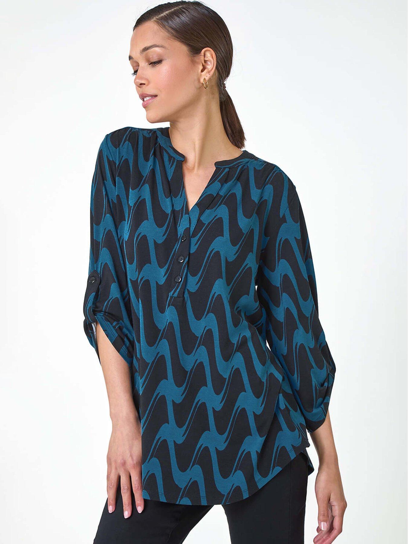 roman-geometric-print-stretch-blouse-blue