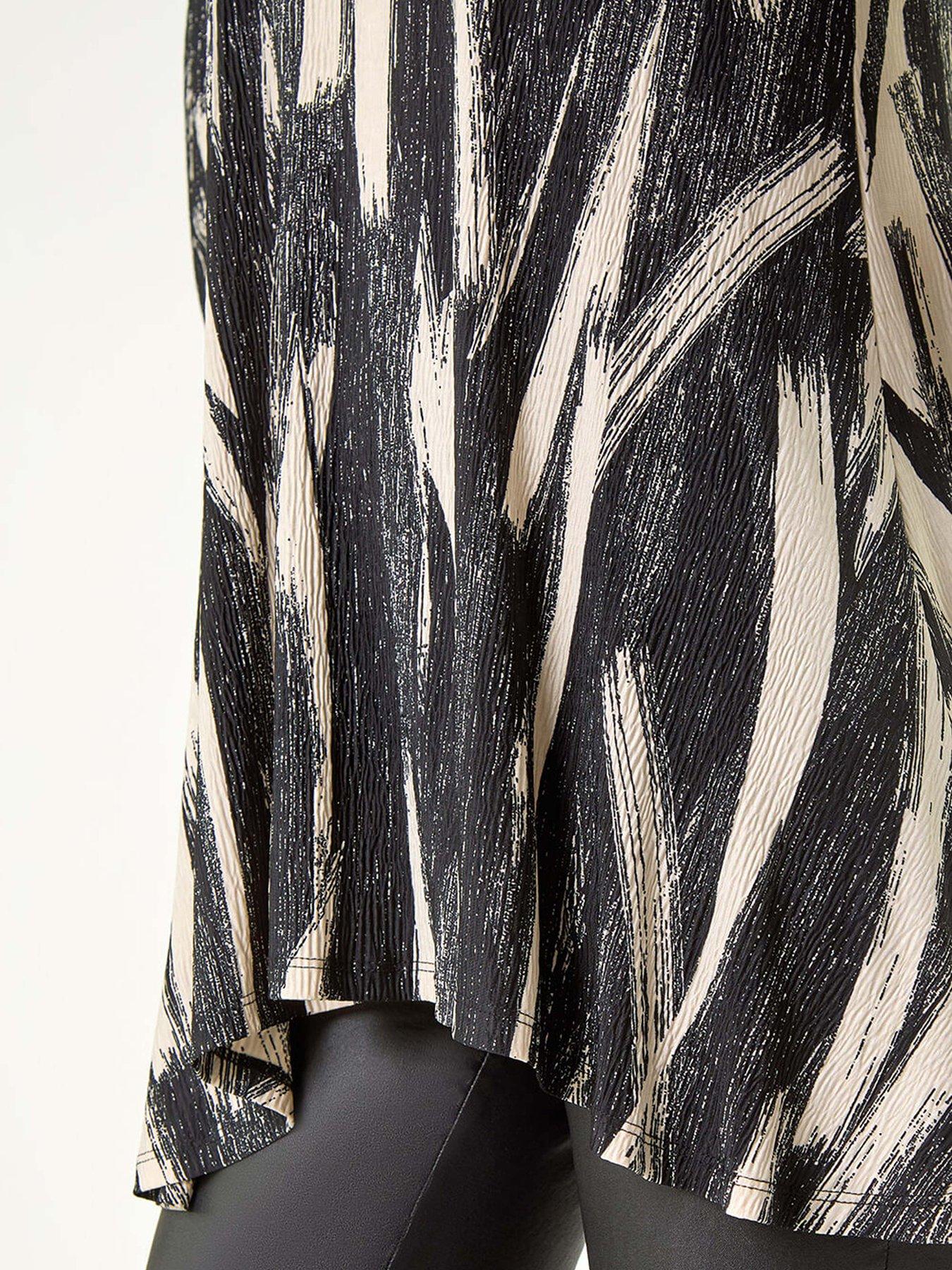 Image 5 of 5 of Roman Brush Print Hanky Hem Stretch Tunic Top - Beige