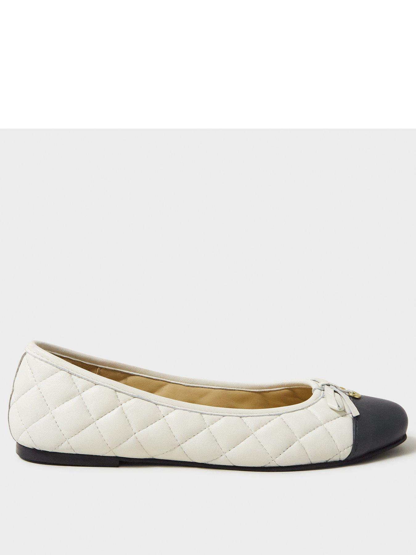  image of crew-clothing-quilted-pumps-white