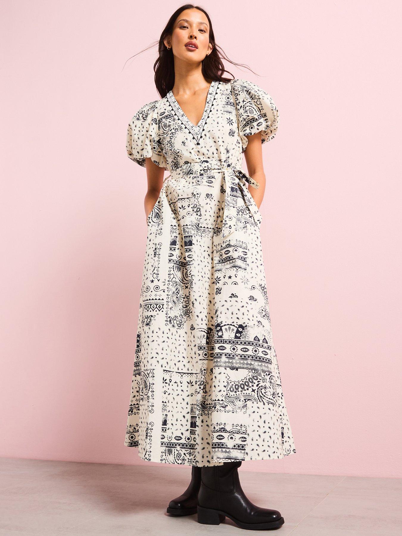 undefined Embellished Paisley Midi Dress - Cream