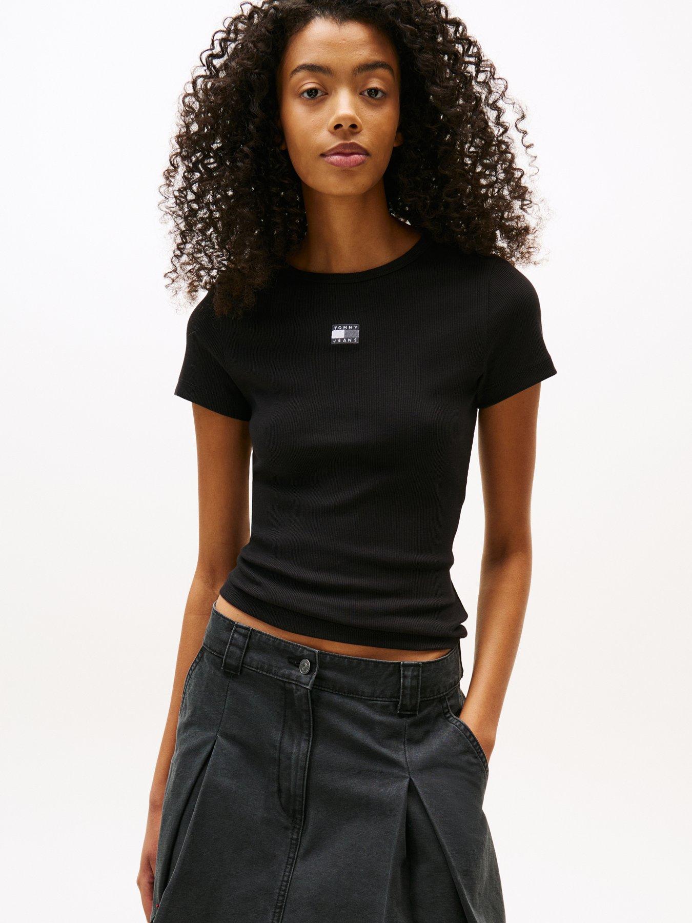  image of tommy-jeans-badge-logo-t-shirt-black
