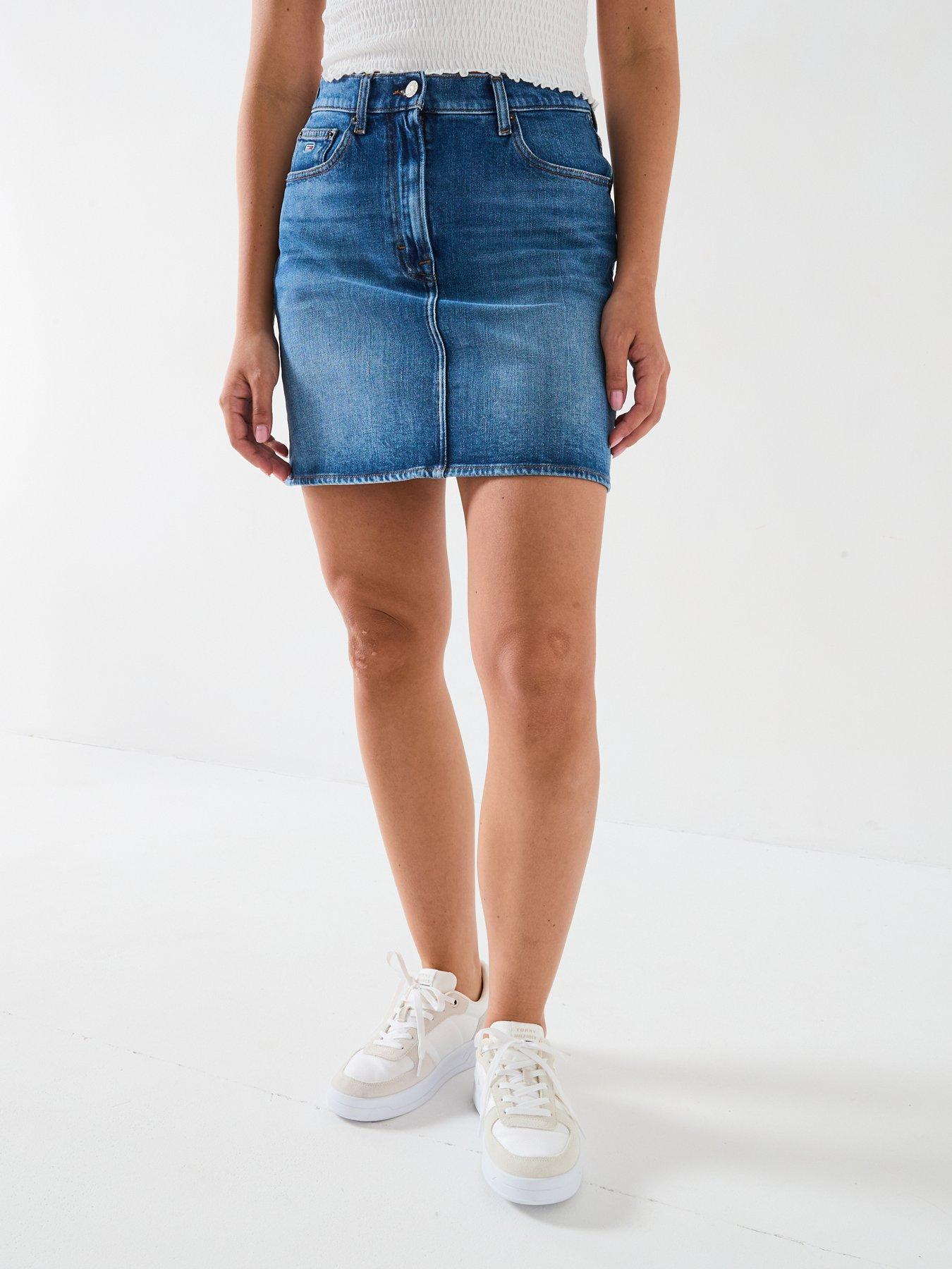 tommy-jeans-mid-rise-mom-denim-skirt-blue
