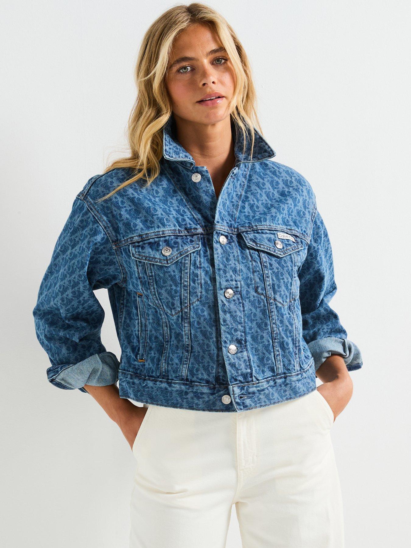 calvin-klein-jeans-90s-printed-trucker-denim-jacket-blue