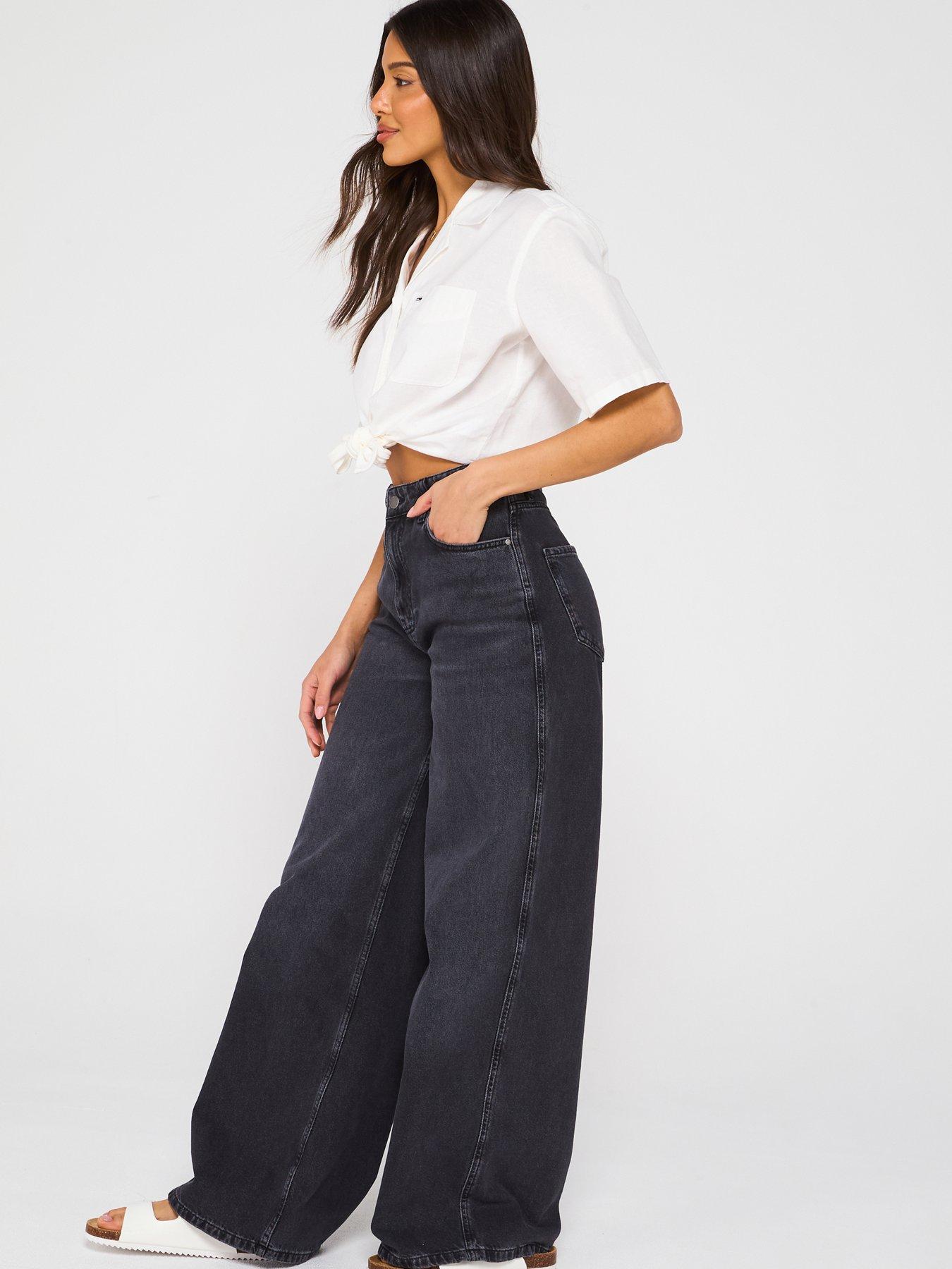  image of tommy-jeans-cropped-linen-tied-shirt-white