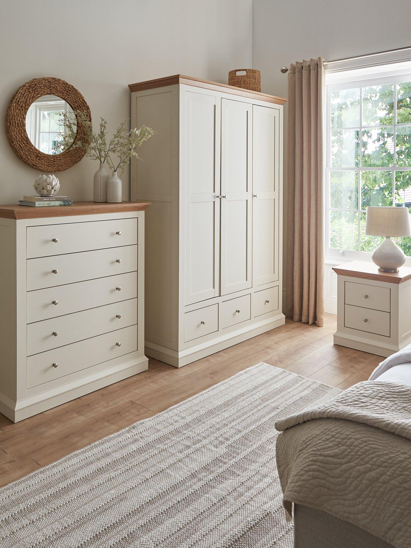 front image of very-home-hanna-4-piece-bedroom-set-3-door-wardrobe-5-drawer-chest-plusnbsp2-bedside-chests