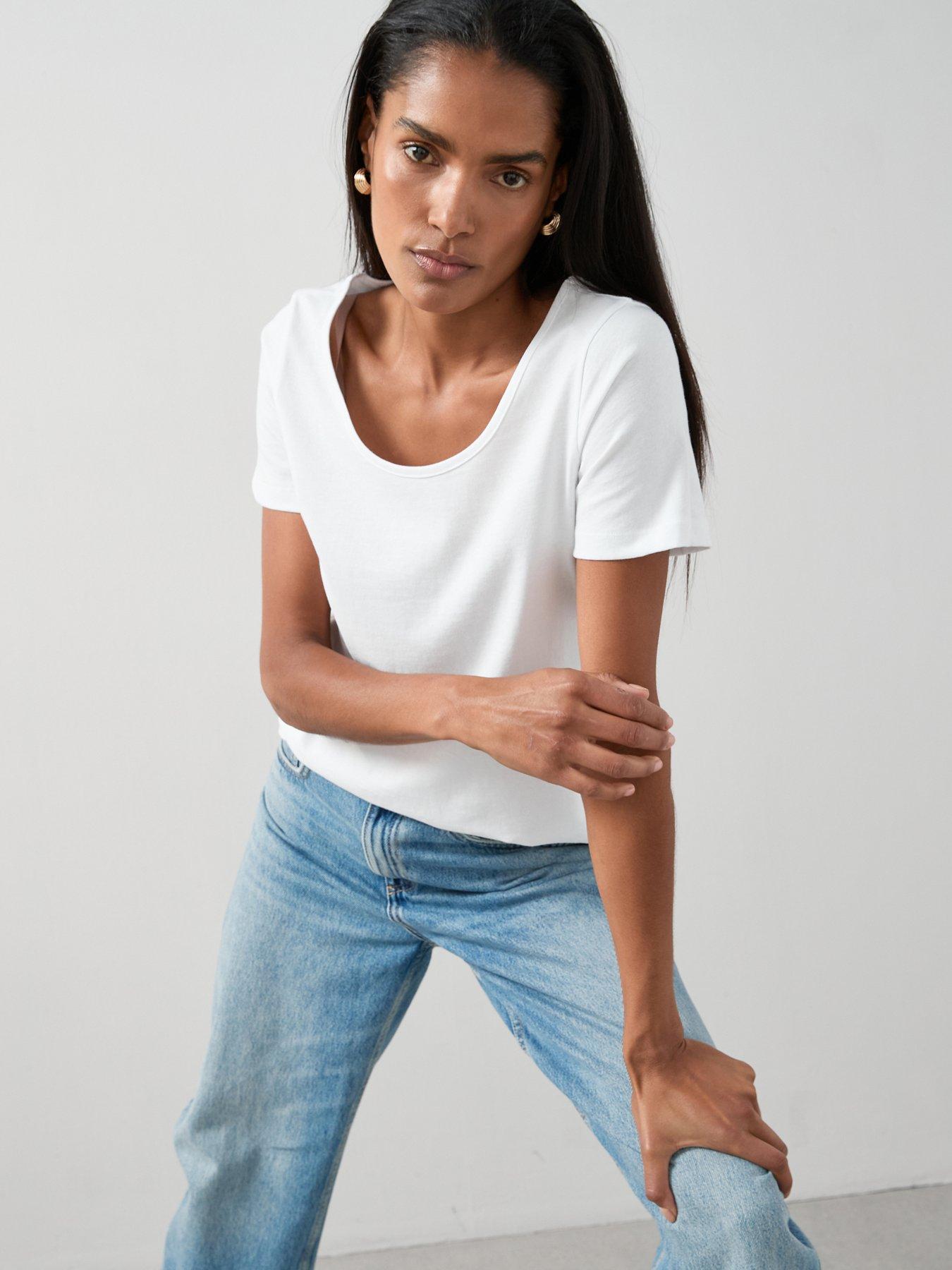 Image 1 of 7 of The Very Collection Womens Scoop Neck Short Sleeve T-Shirt - White
