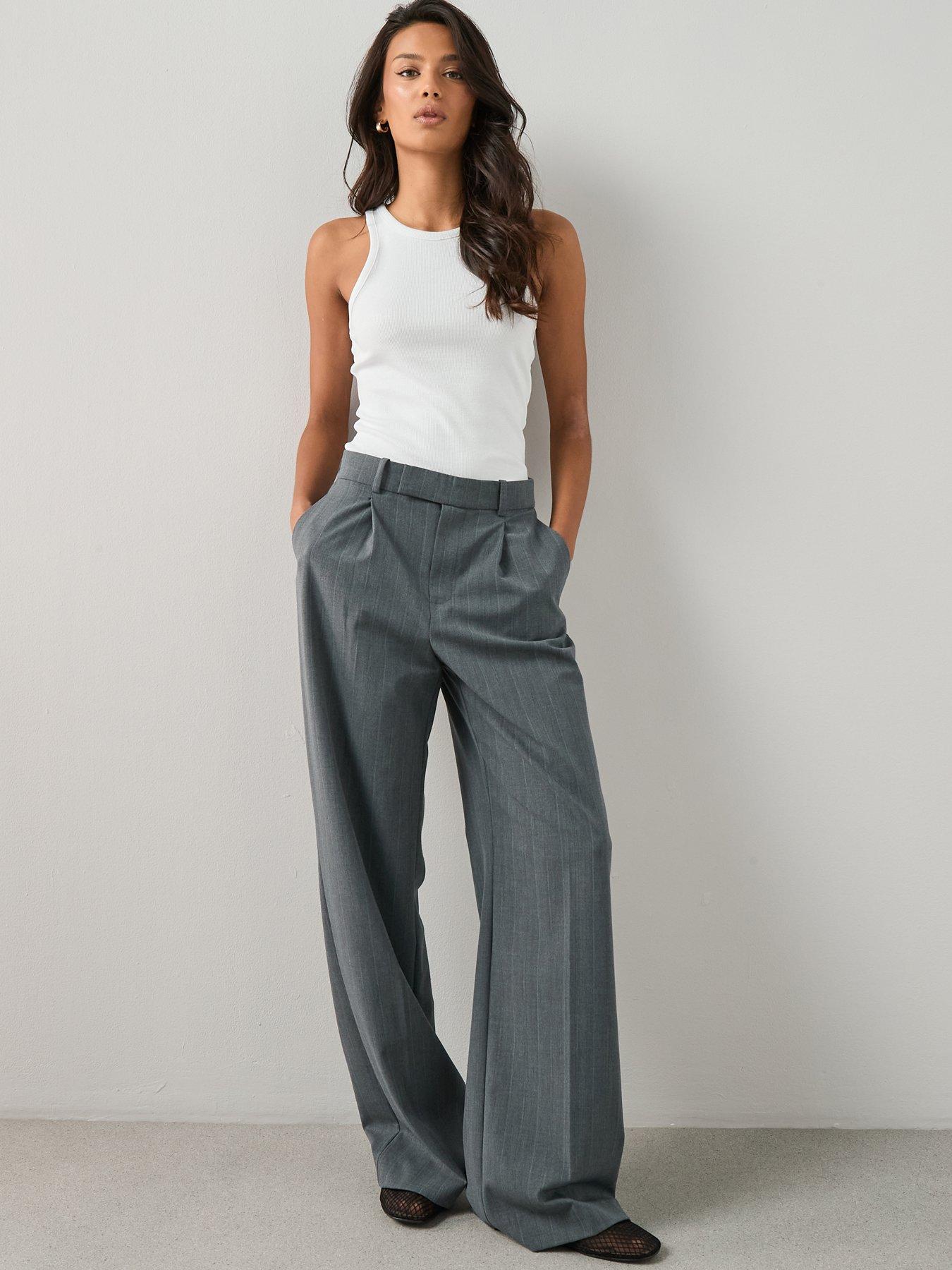 Image 6 of 7 of The Very Collection Womens Ribbed Racer Neck Longline Vest - White