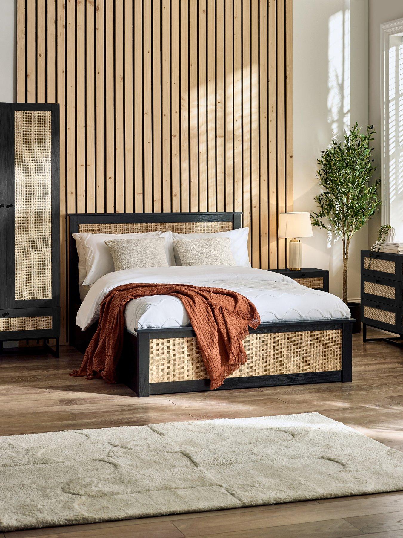 Image 1 of 7 of Julian Bowen Padstow Lift Up Ottoman&nbsp;Bed Frame&nbsp;- Black