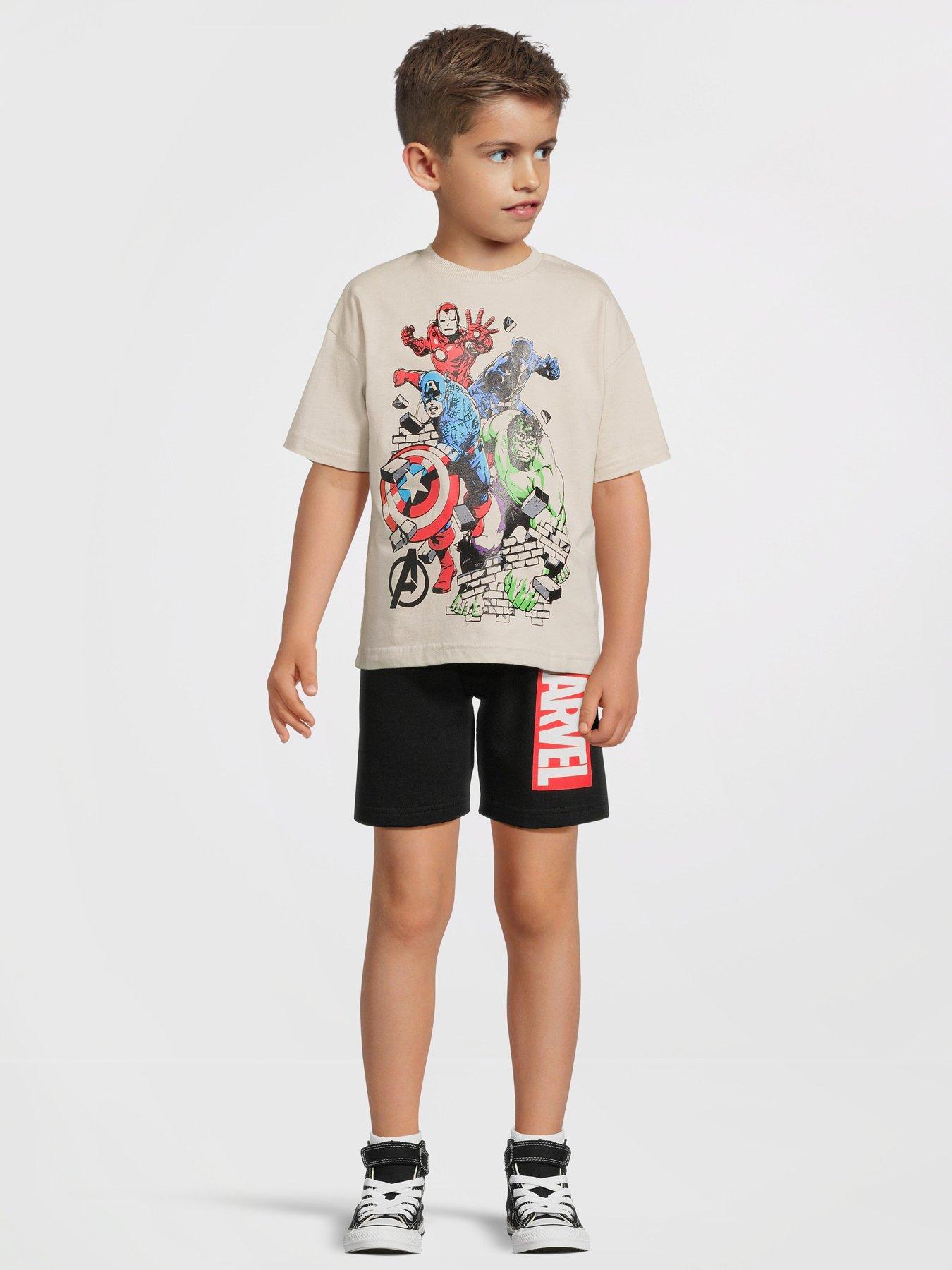 marvel-top-and-sweat-shorts-set